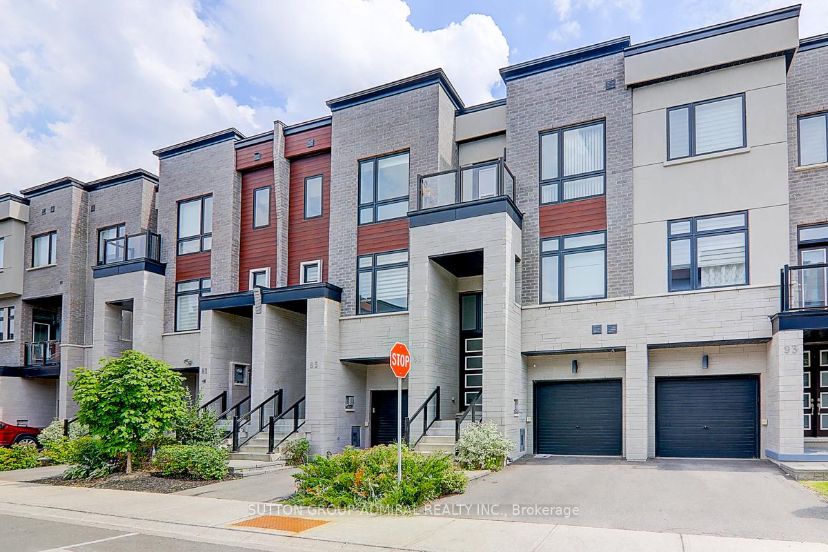 Photo 2 of 89 Laskin Drive, Vaughan, Patterson — HOMEH