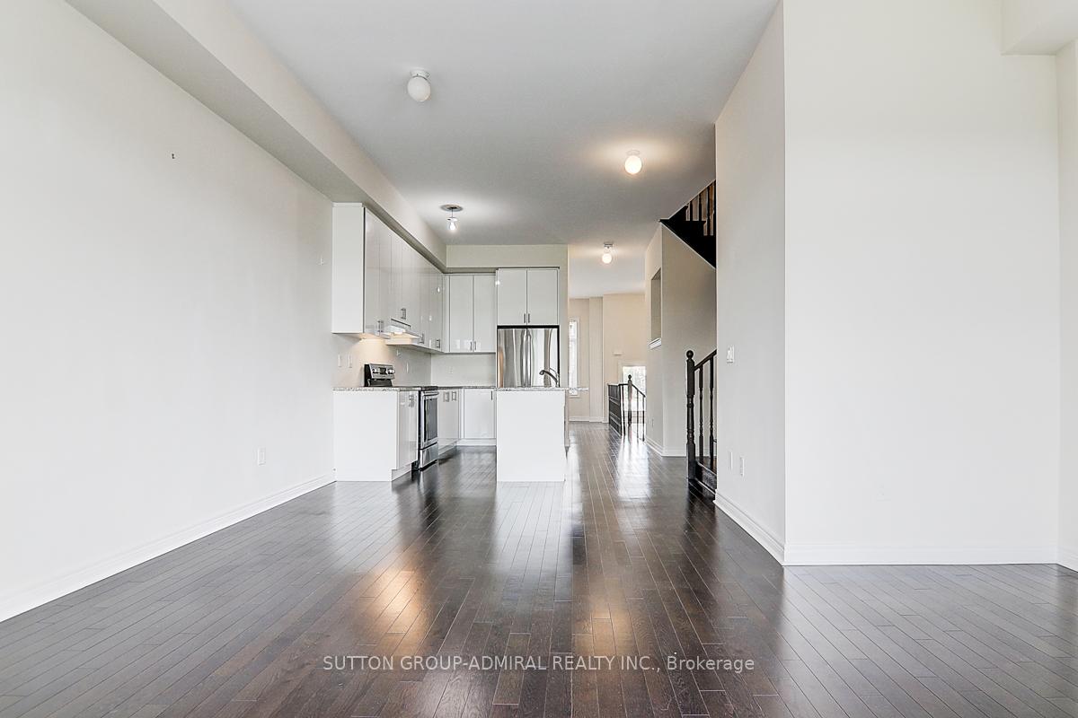 Photo 21 of 89 Laskin Drive, Vaughan, Patterson — HOMEH