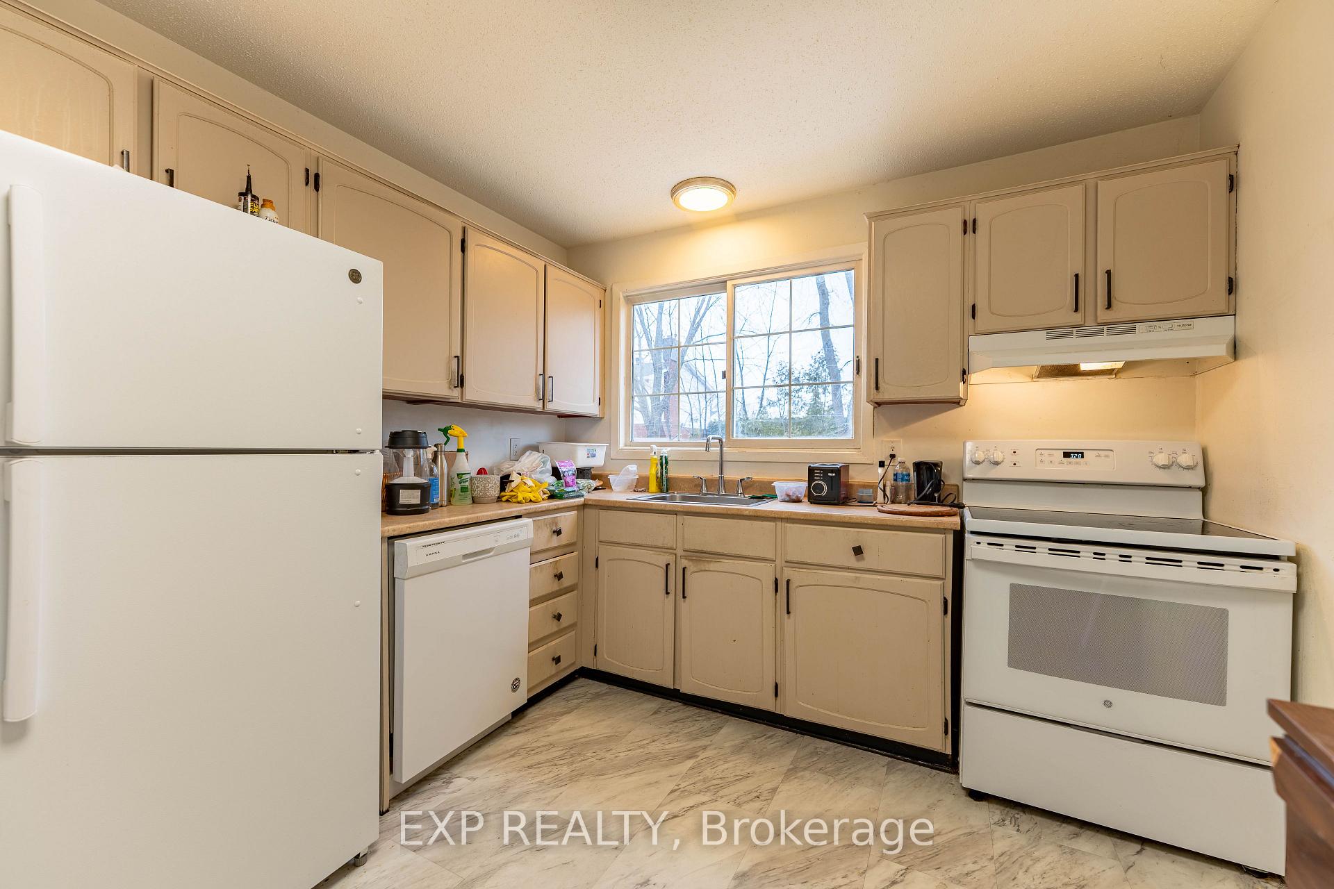 Photo 6 of Unit 5, 1661 Heron Road, Ottawa, Guildwood Estates - Urbandale Acres — HOMEH