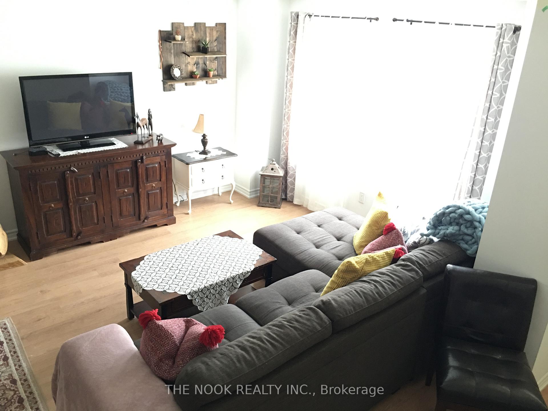 Photo 3 of Unit 11, 1020 Dunsley Way, Whitby, Blue Grass Meadows — HOMEH