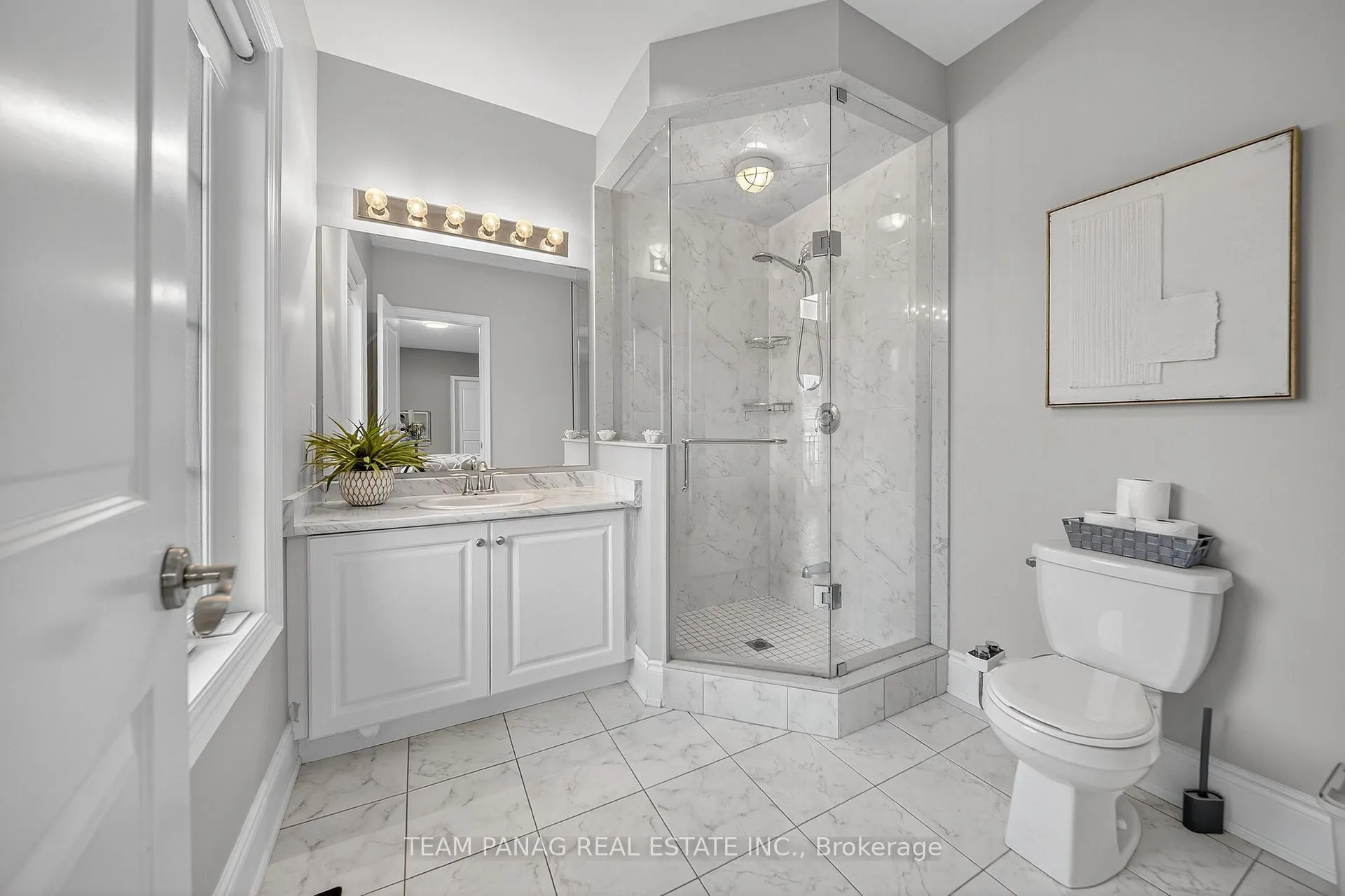 Photo 30 of 71 Nave Street, Vaughan, Kleinburg — HOMEH