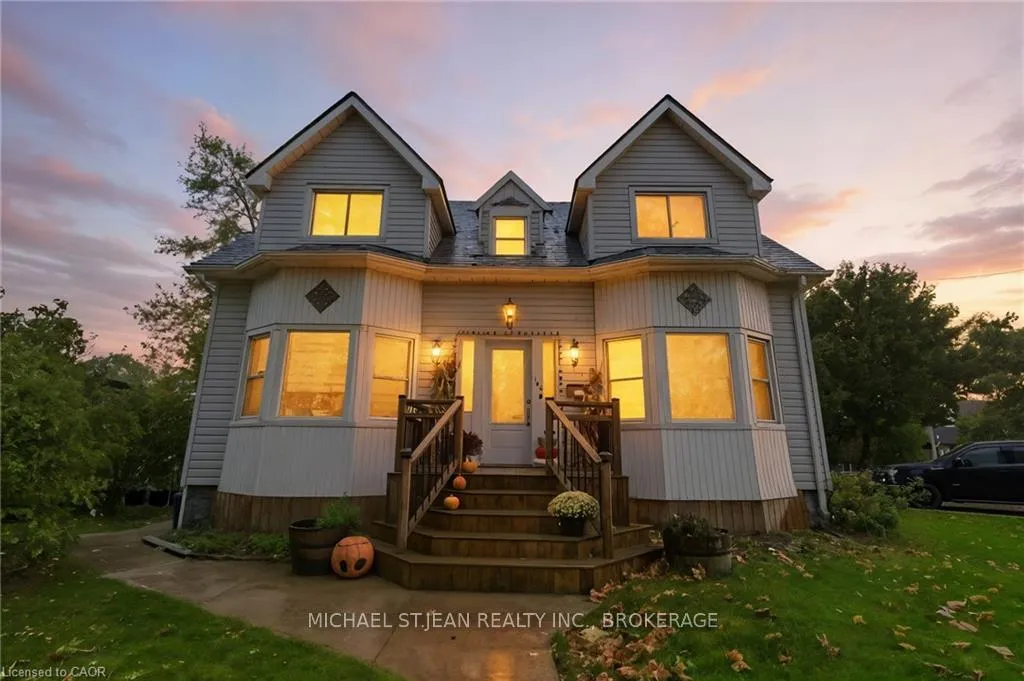 Photo 1 of 162 St. George Street, Welland, Broadway — HOMEH