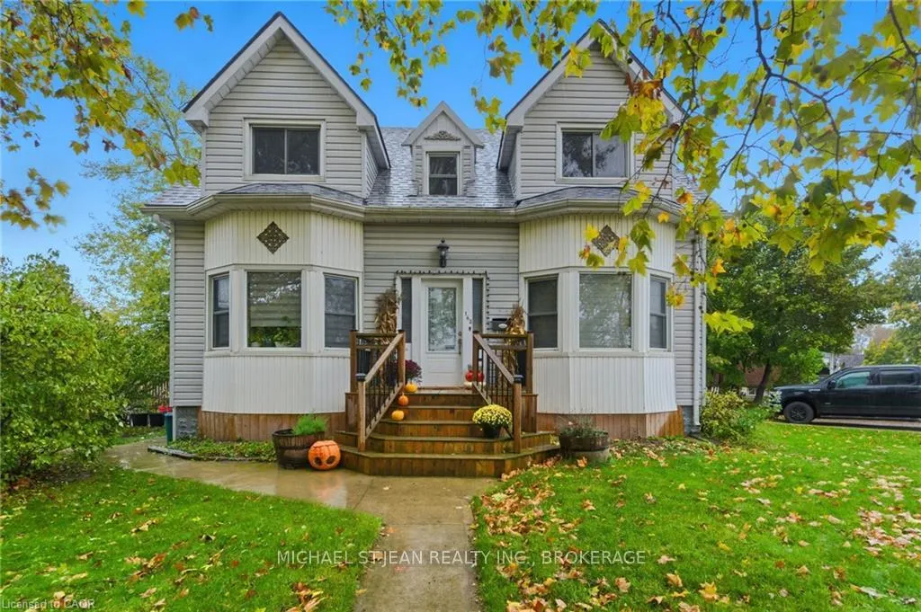 Photo 3 of 162 St. George Street, Welland, Broadway — HOMEH