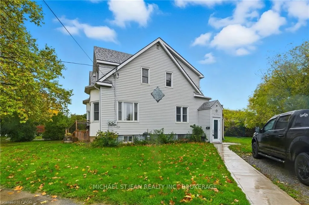 Photo 5 of 162 St. George Street, Welland, Broadway — HOMEH