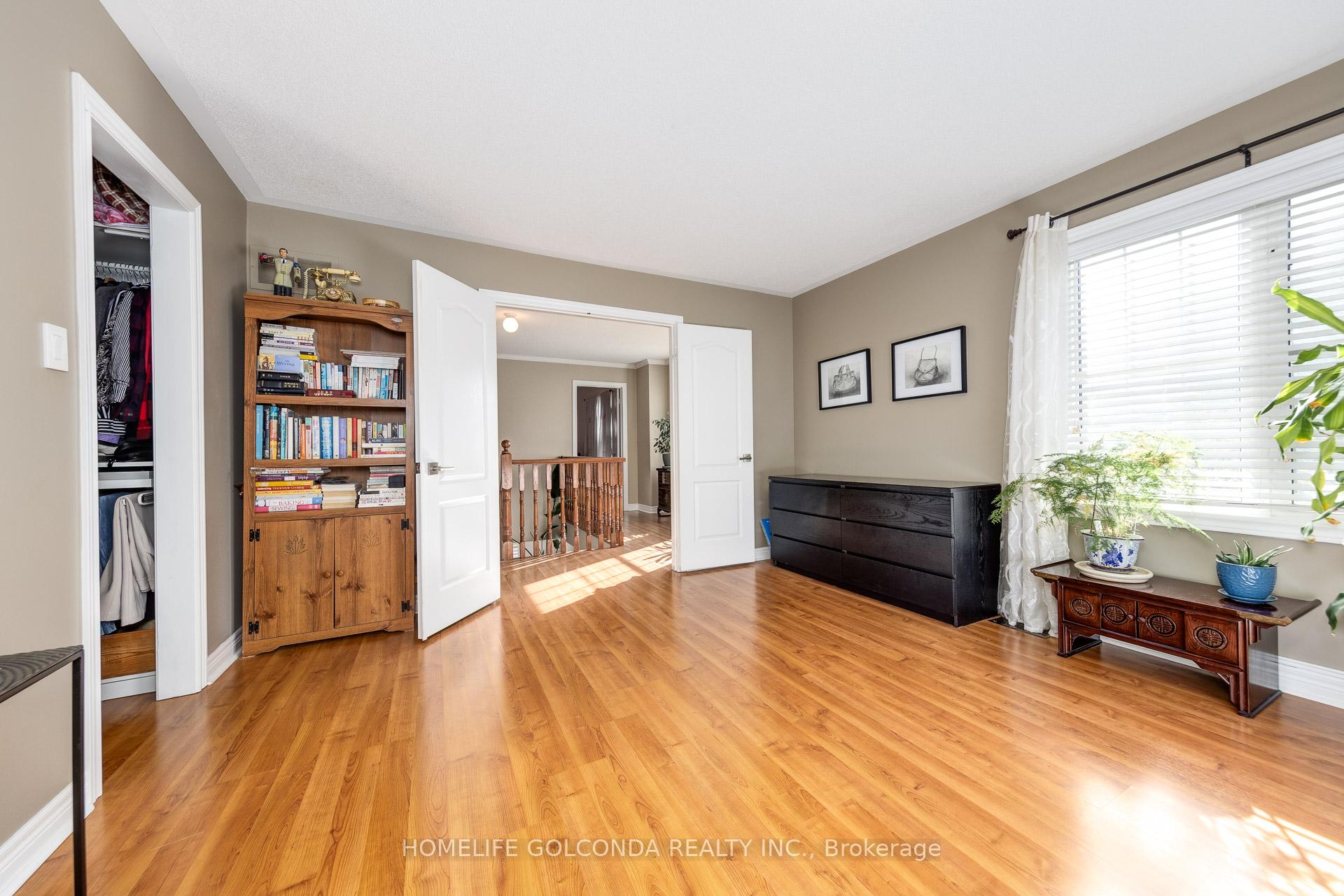 Photo 16 of 77 Arco Circle, Vaughan, Maple — HOMEH