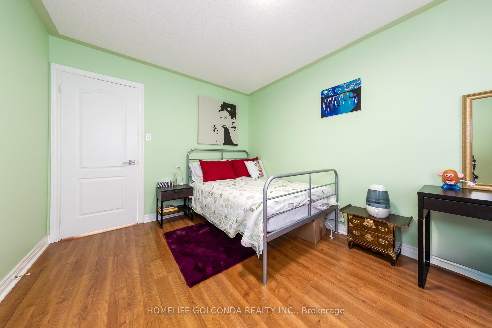 Photo 19 of 77 Arco Circle, Vaughan, Maple — HOMEH