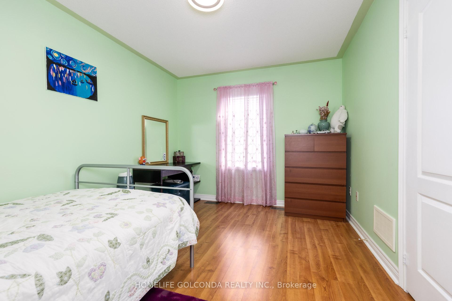 Photo 20 of 77 Arco Circle, Vaughan, Maple — HOMEH