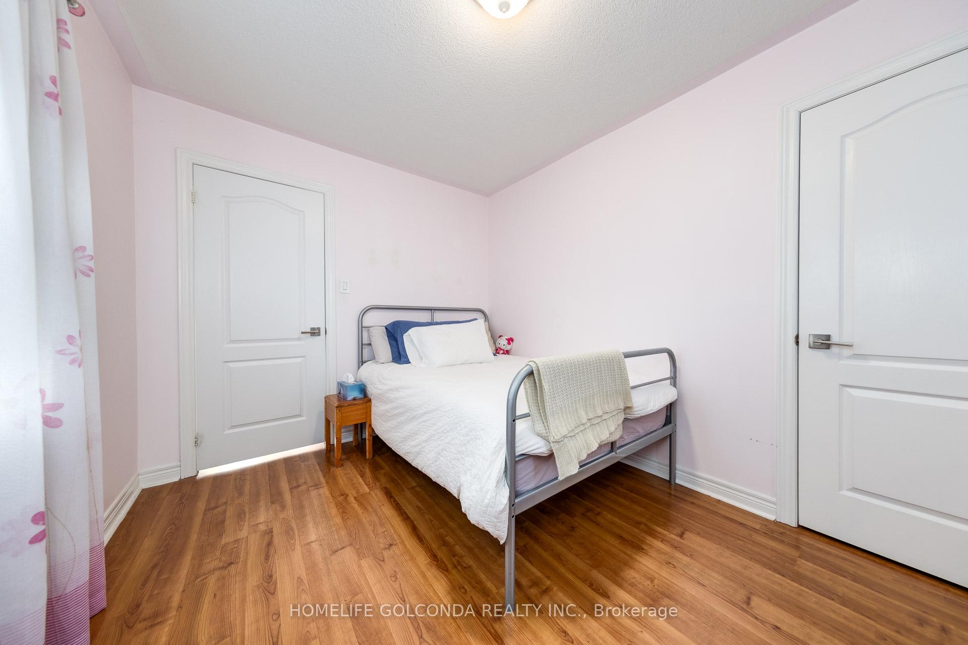 Photo 21 of 77 Arco Circle, Vaughan, Maple — HOMEH