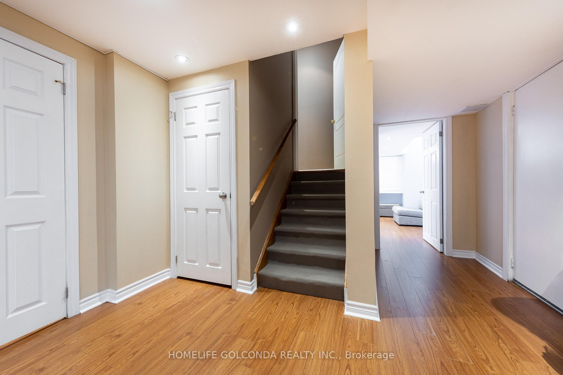Photo 23 of 77 Arco Circle, Vaughan, Maple — HOMEH