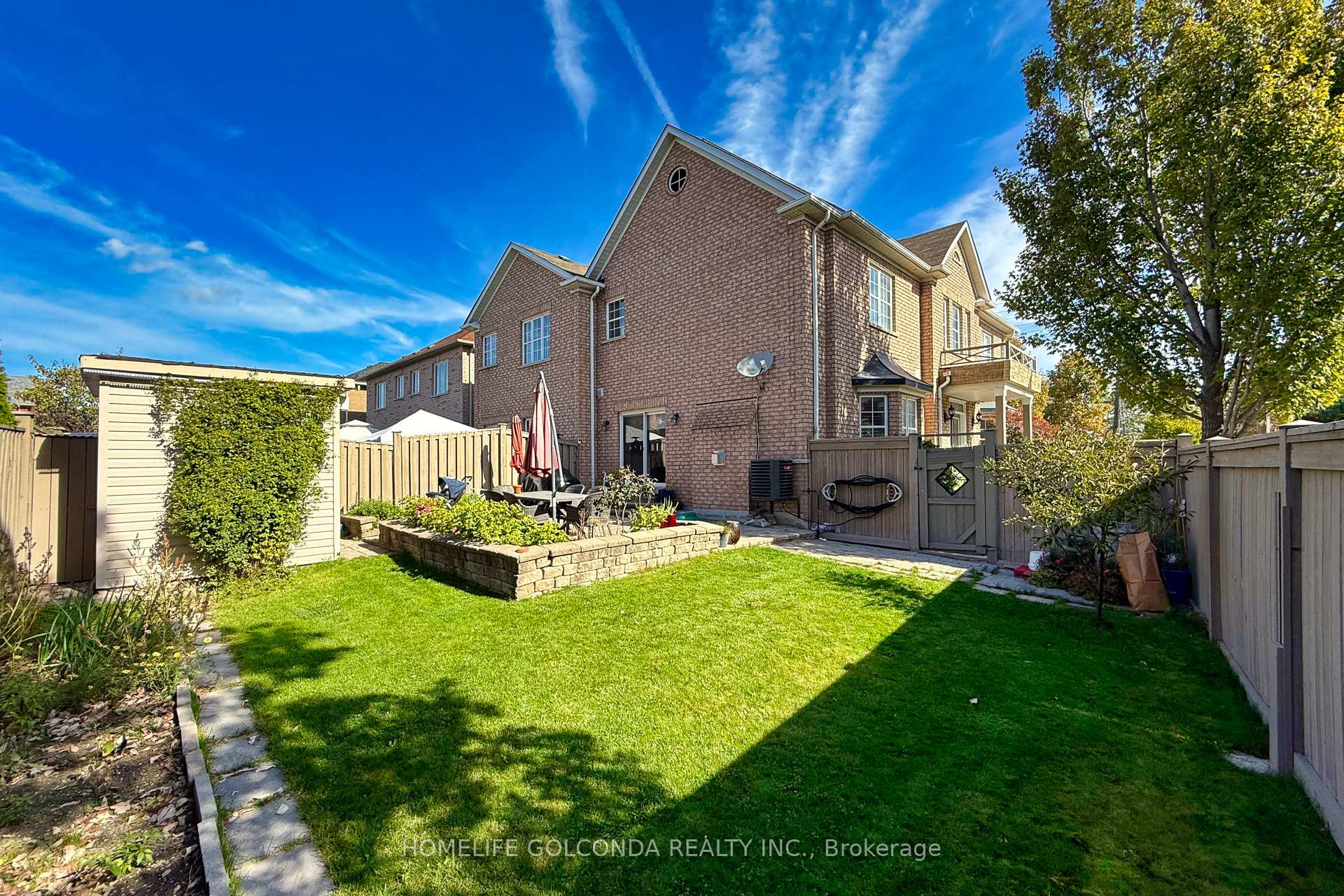 Photo 27 of 77 Arco Circle, Vaughan, Maple — HOMEH