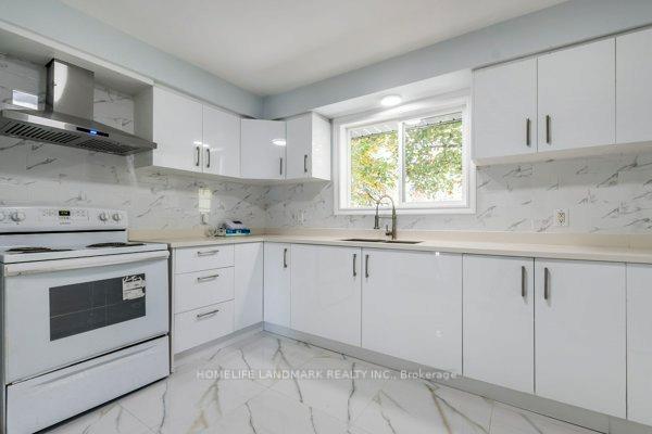 Photo 12 of 54 Cardill Crescent, Waterloo, Lakeshore Village — HOMEH