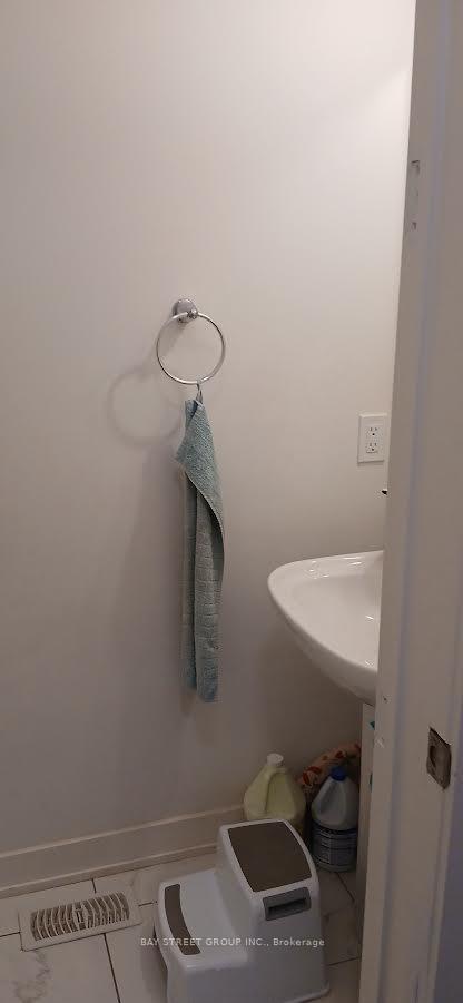 Photo 10 of 142 Pageant Avenue, Vaughan, Vellore Village — HOMEH