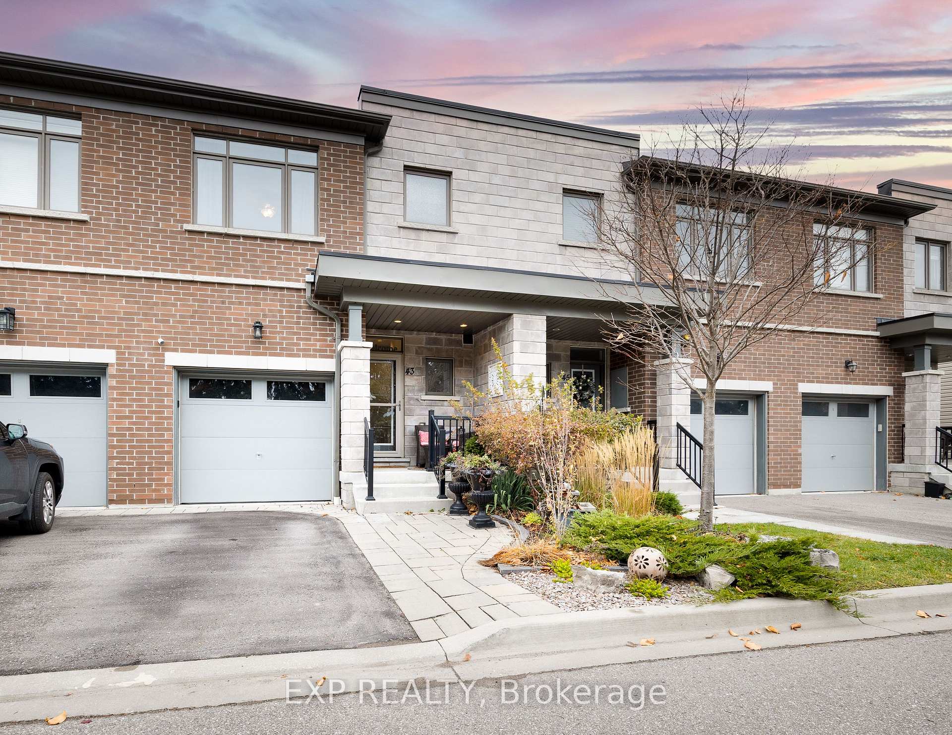 Photo 1 of 43 Longshore Way, Whitby, Port Whitby — HOMEH
