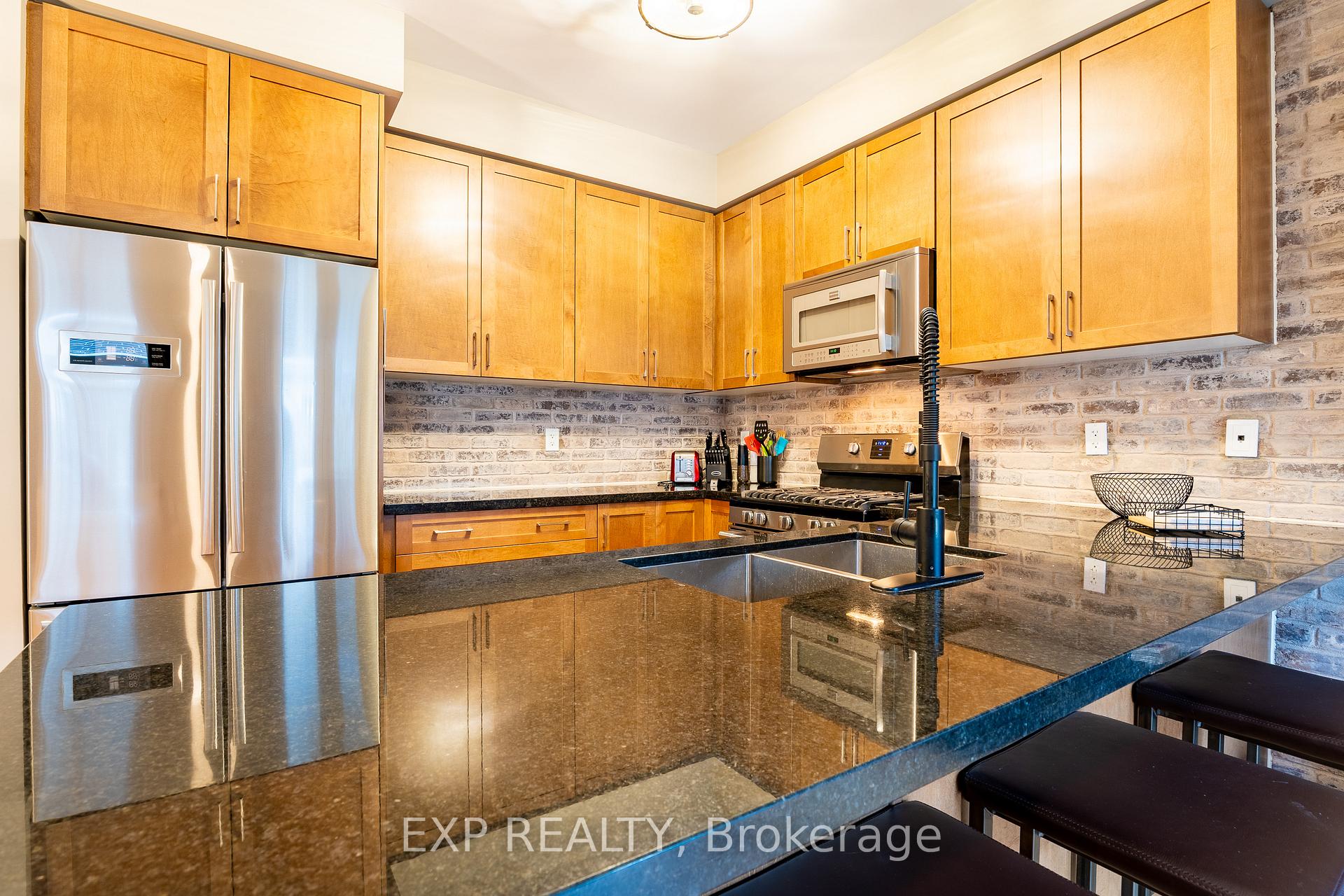 Photo 7 of 43 Longshore Way, Whitby, Port Whitby — HOMEH
