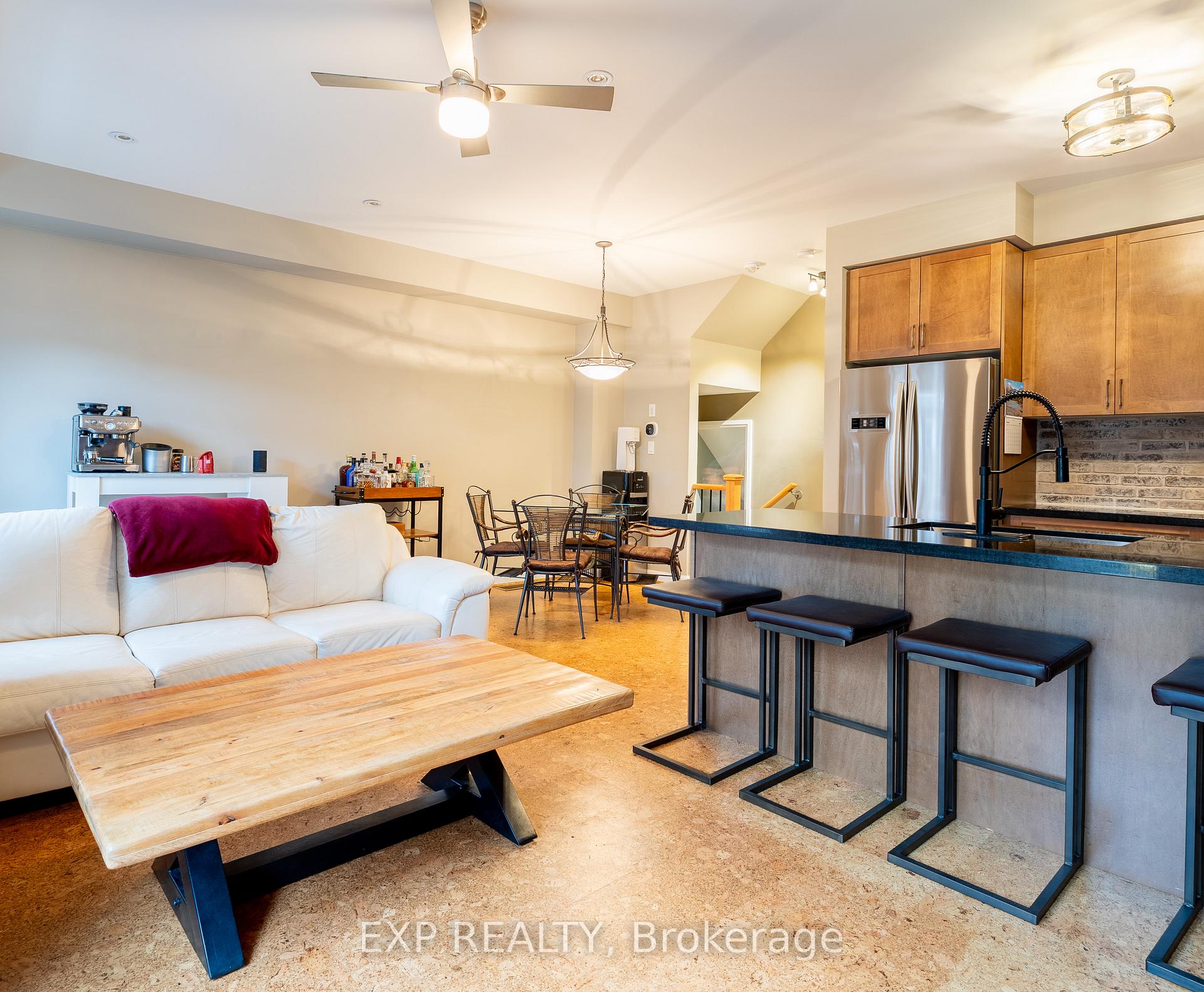 Photo 9 of 43 Longshore Way, Whitby, Port Whitby — HOMEH