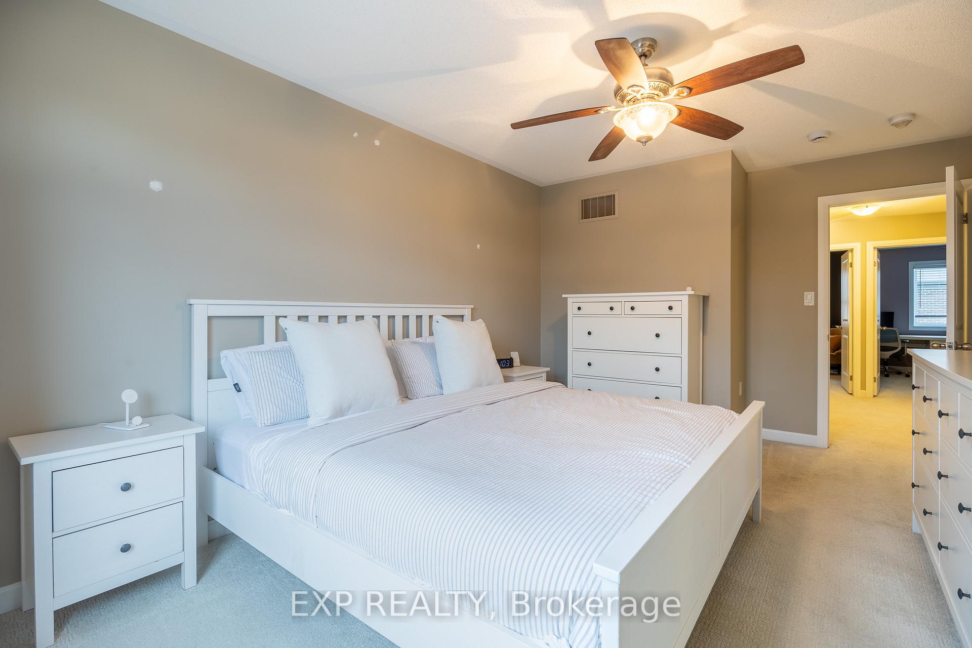 Photo 14 of 43 Longshore Way, Whitby, Port Whitby — HOMEH