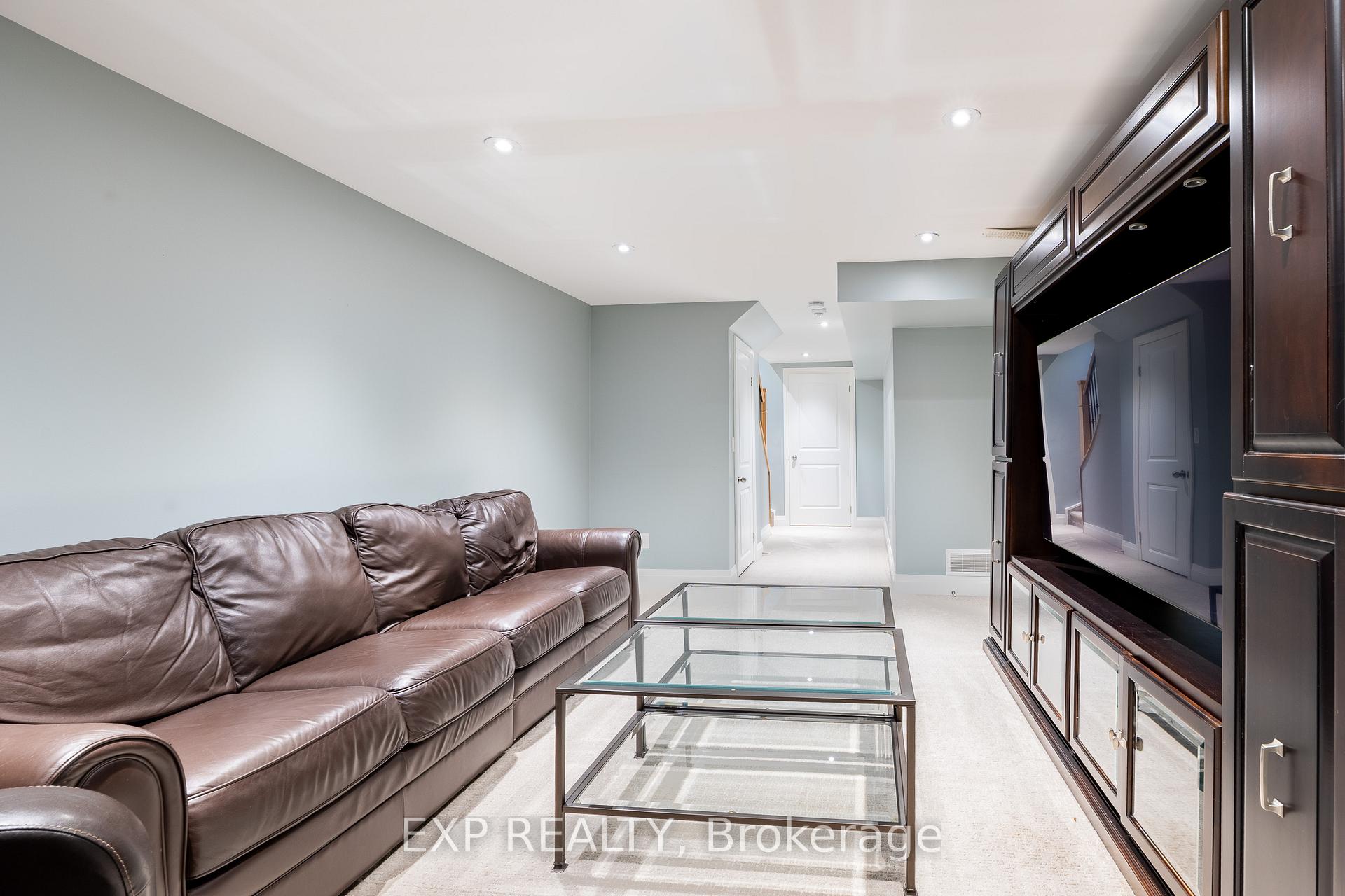 Photo 24 of 43 Longshore Way, Whitby, Port Whitby — HOMEH