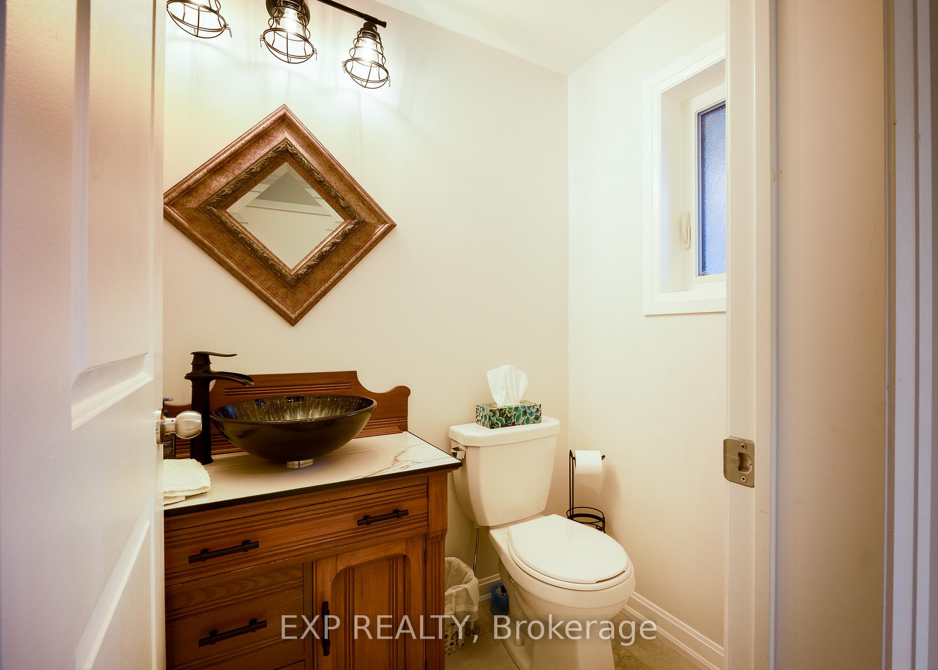 Photo 29 of 43 Longshore Way, Whitby, Port Whitby — HOMEH