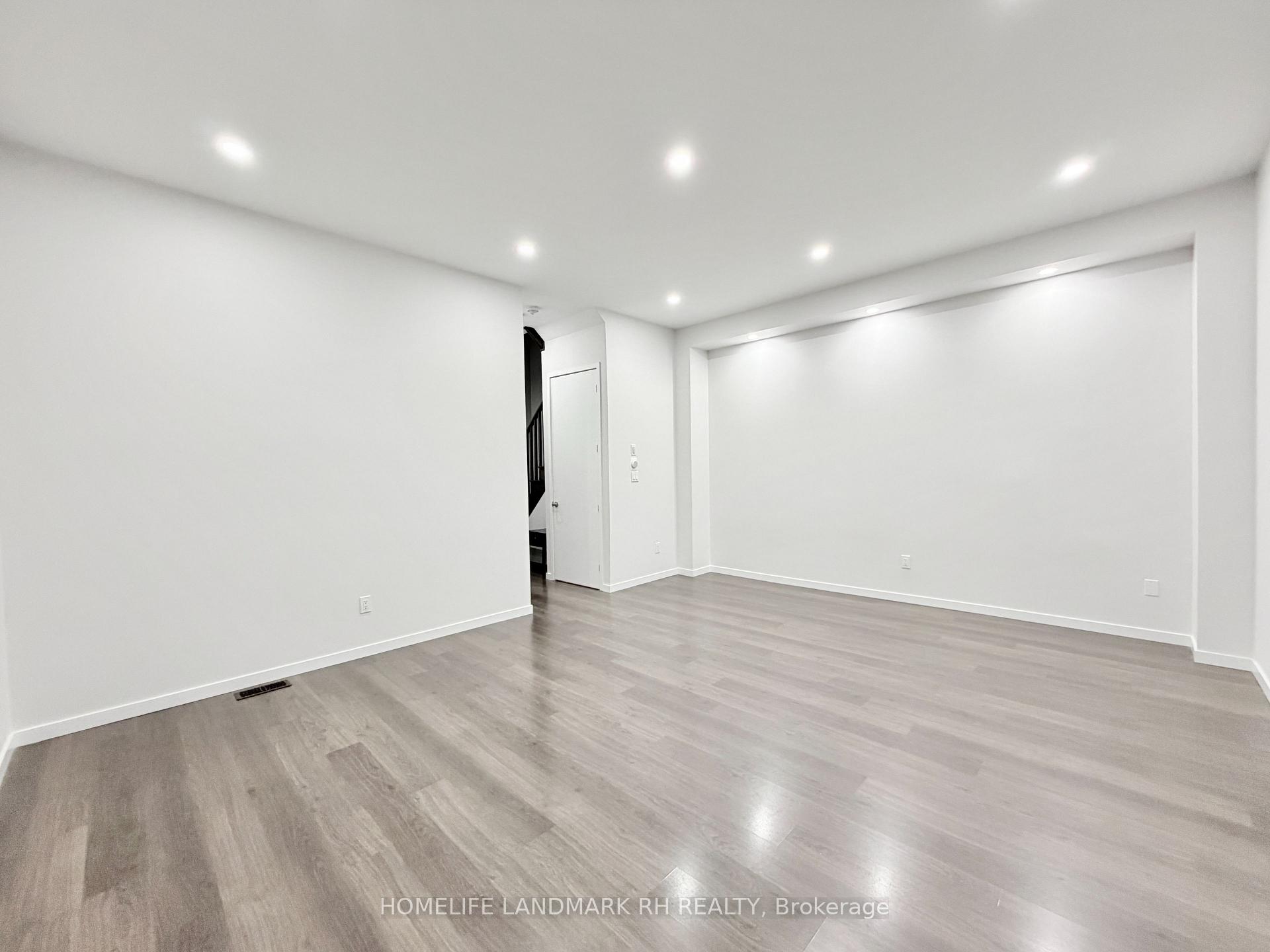 Photo 5 of 219 Elyse Court, Aurora, Bayview Wellington — HOMEH