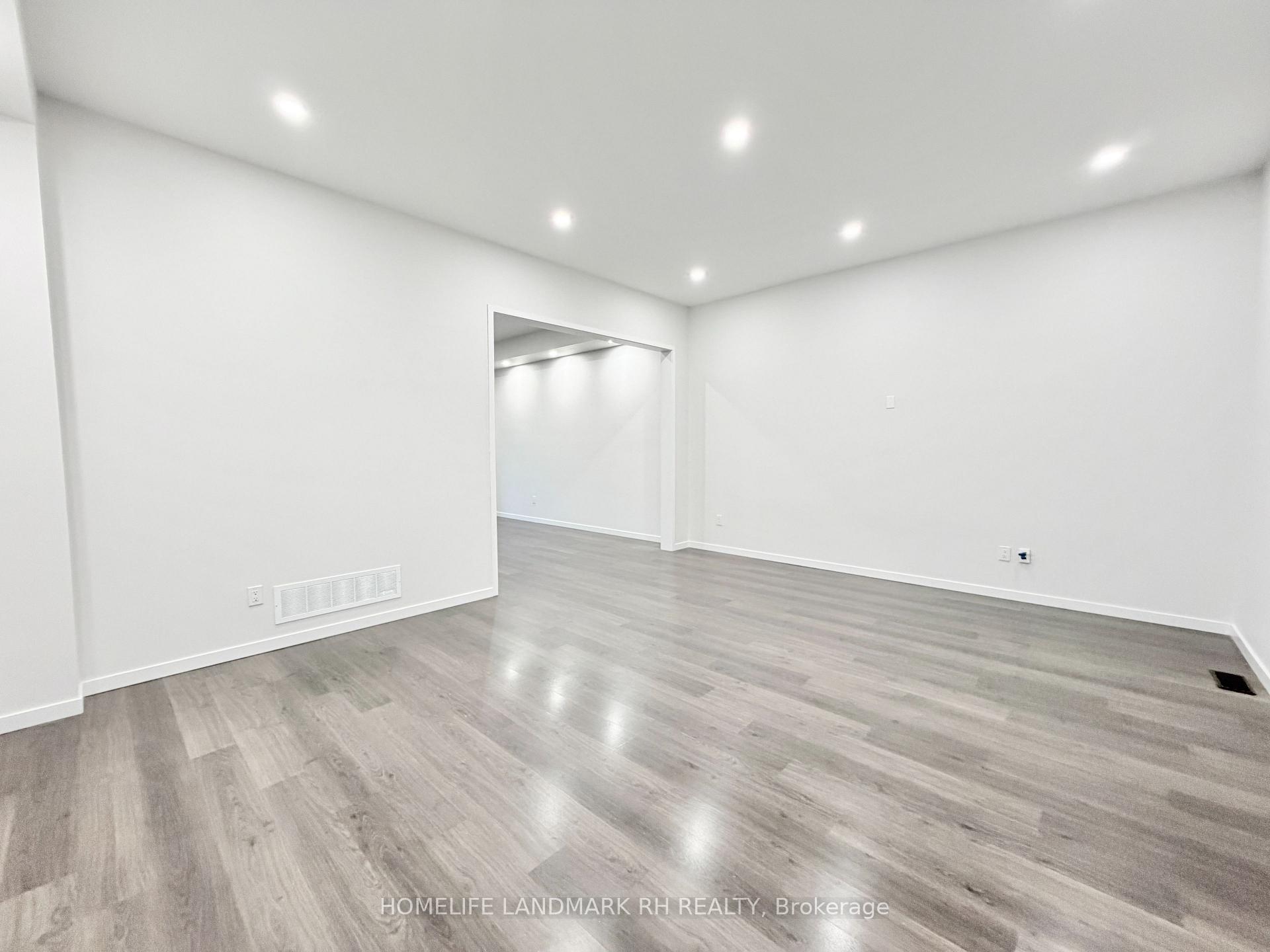 Photo 10 of 219 Elyse Court, Aurora, Bayview Wellington — HOMEH