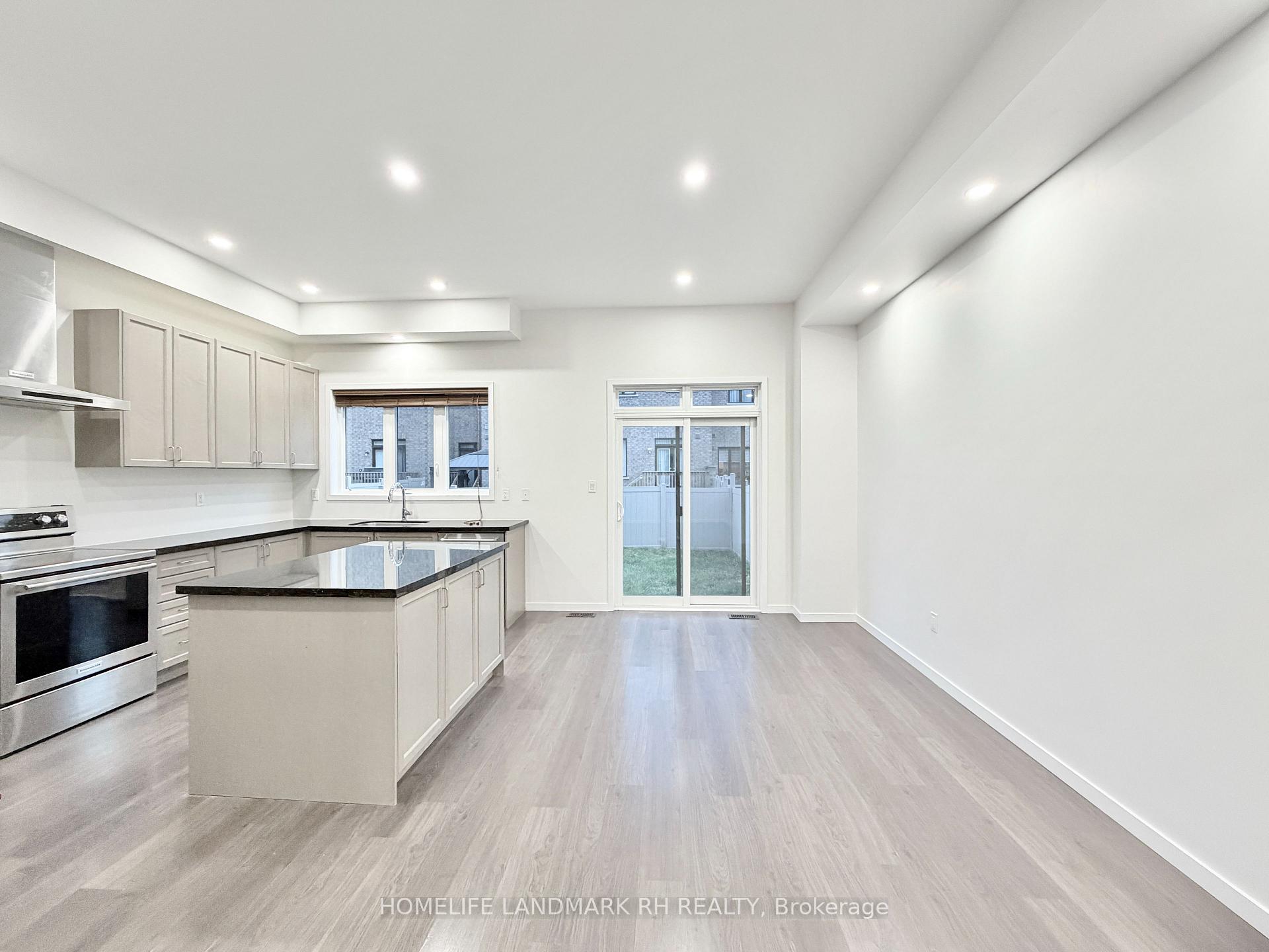 Photo 8 of 219 Elyse Court, Aurora, Bayview Wellington — HOMEH
