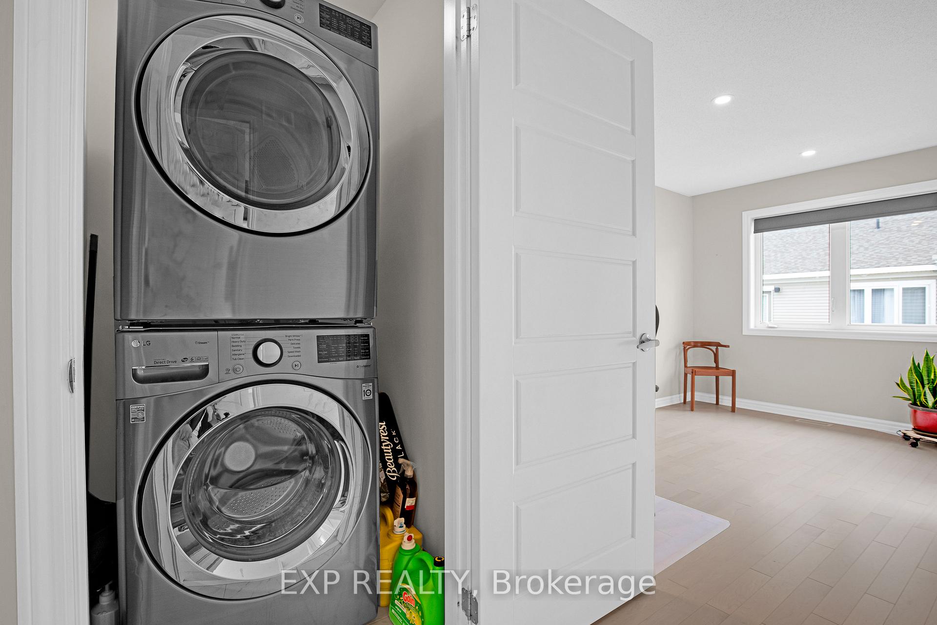 Photo 29 of 1082 Chapman Mills Drive, Ottawa, Barrhaven - Heritage Park — HOMEH