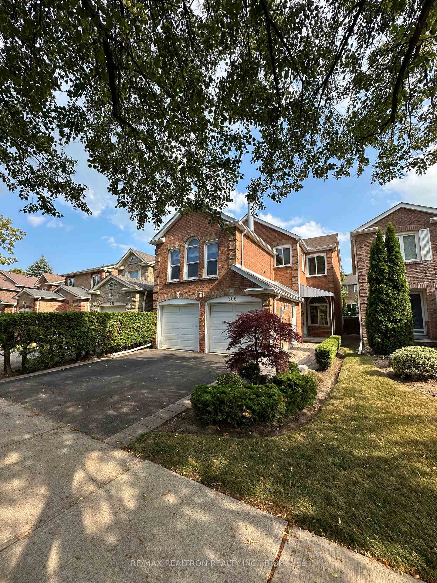 Photo 1 of 206 Glenmanor Way, Vaughan, Crestwood-Springfarm-Yorkhill — HOMEH