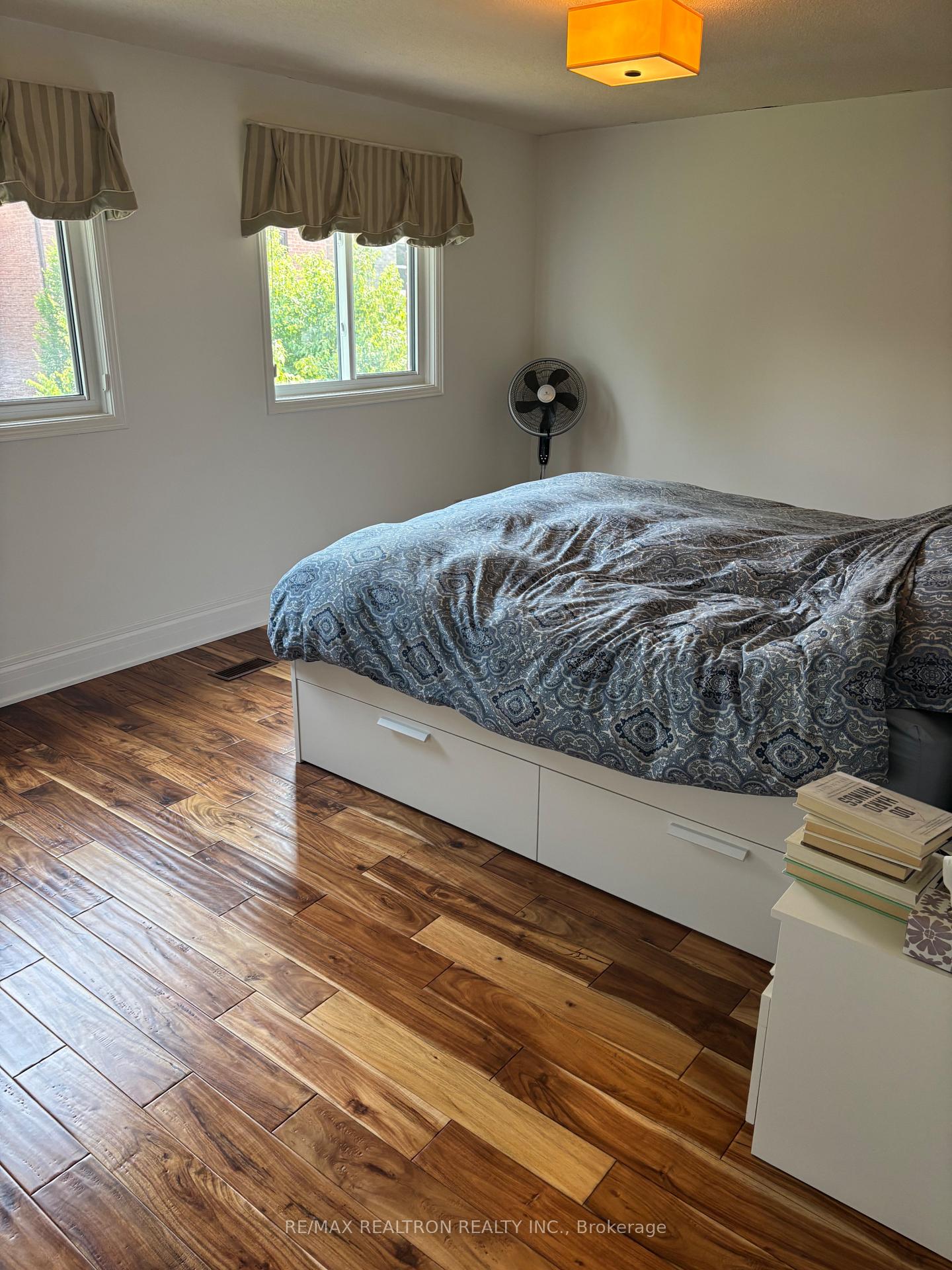 Photo 13 of 206 Glenmanor Way, Vaughan, Crestwood-Springfarm-Yorkhill — HOMEH