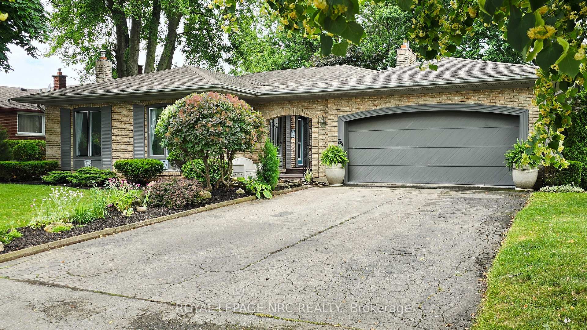 Photo 3 of 34 McColl Drive, Welland, N. Welland — HOMEH
