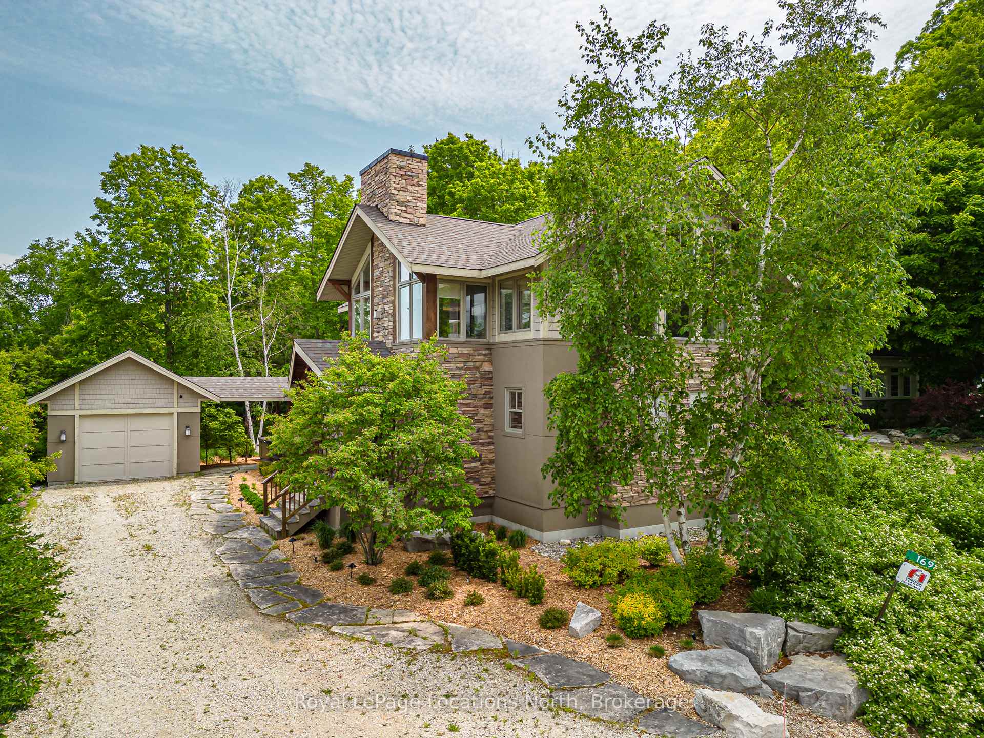 Photo 5 of 169 Aspen Way, Blue Mountains — HOMEH