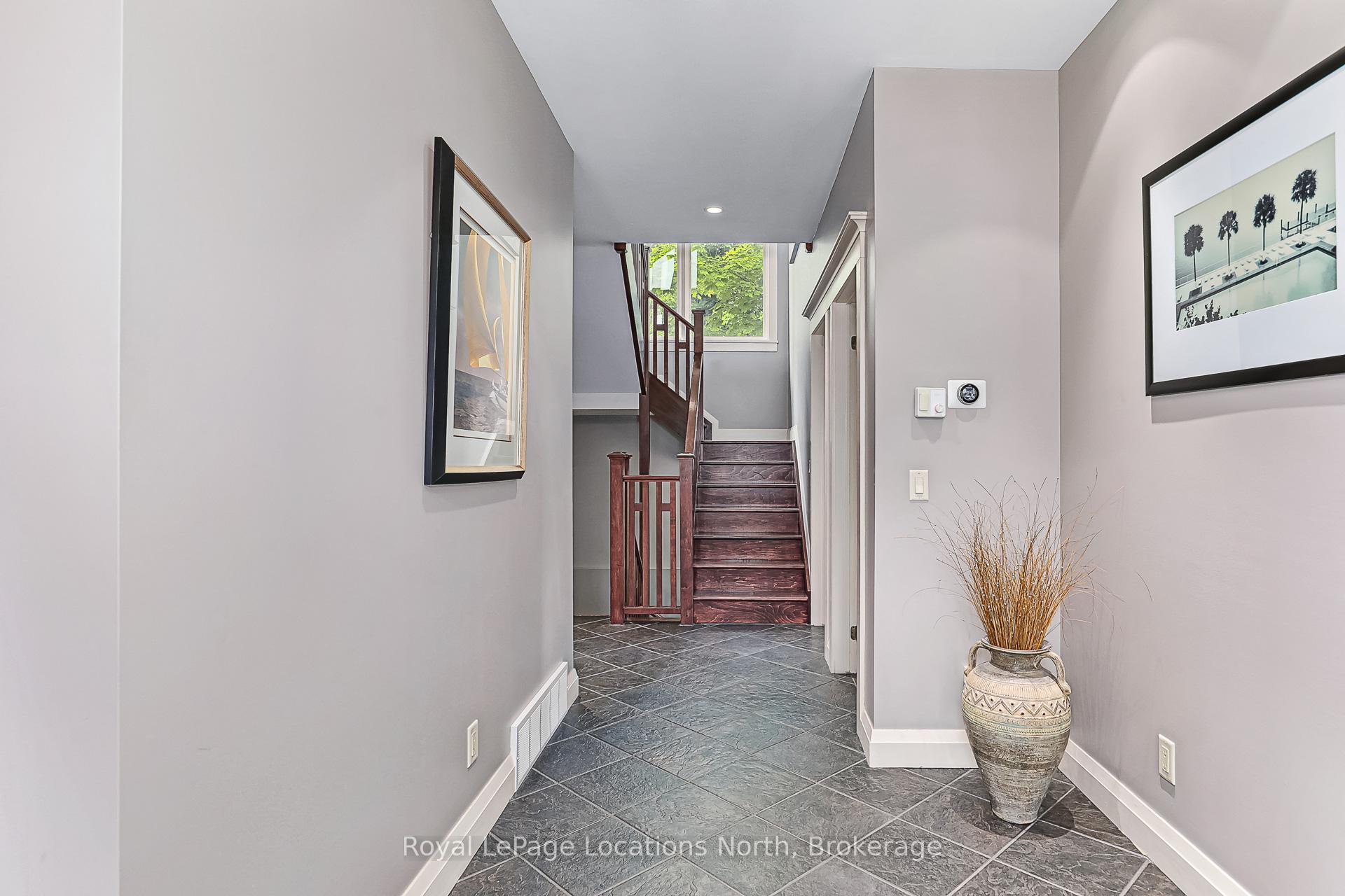 Photo 9 of 169 Aspen Way, Blue Mountains — HOMEH