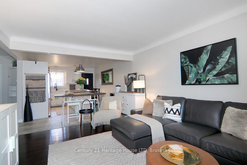 Photo 9 of 6 Ridley Avenue, Welland, Lincoln/Crowland — HOMEH