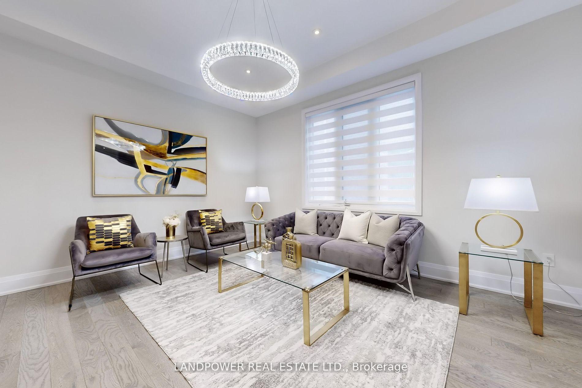 Photo 7 of 52 Klees Crescent, Aurora, Aurora Highlands — HOMEH