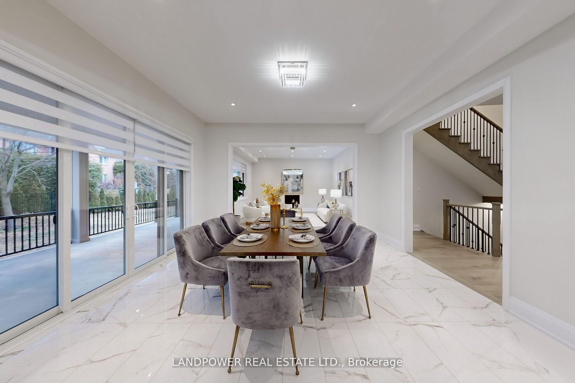 Photo 8 of 52 Klees Crescent, Aurora, Aurora Highlands — HOMEH
