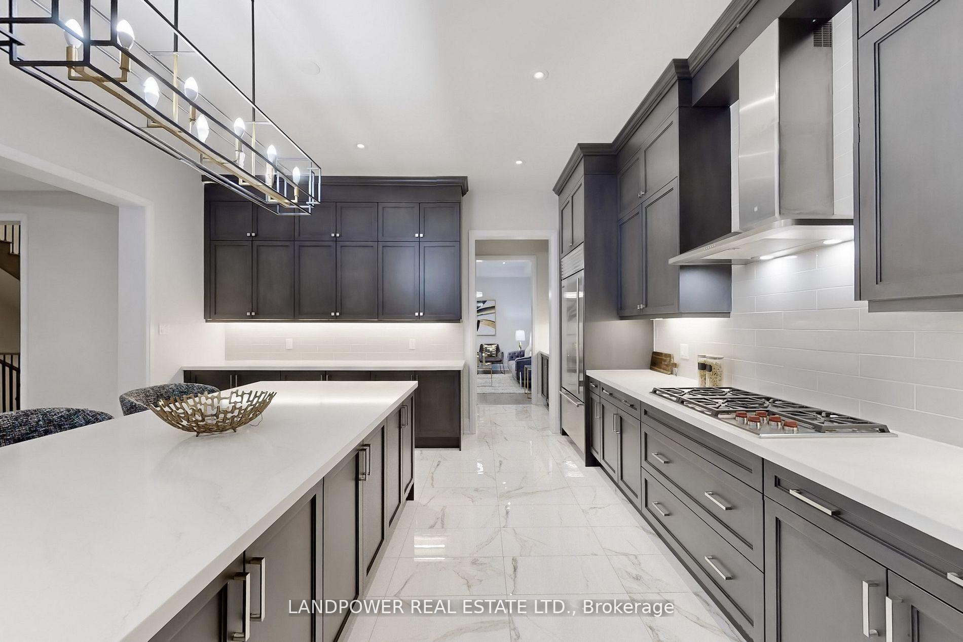 Photo 10 of 52 Klees Crescent, Aurora, Aurora Highlands — HOMEH