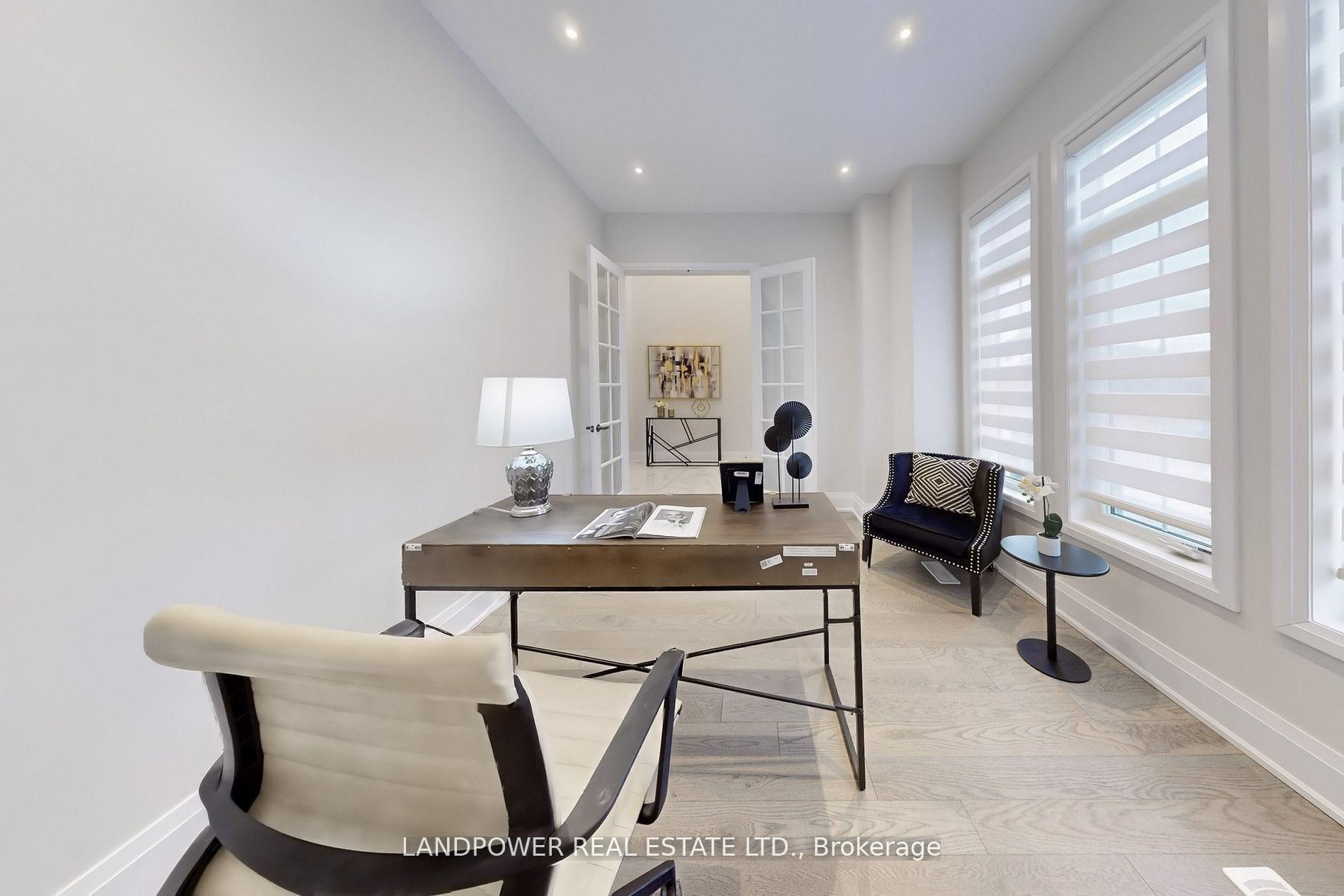 Photo 13 of 52 Klees Crescent, Aurora, Aurora Highlands — HOMEH