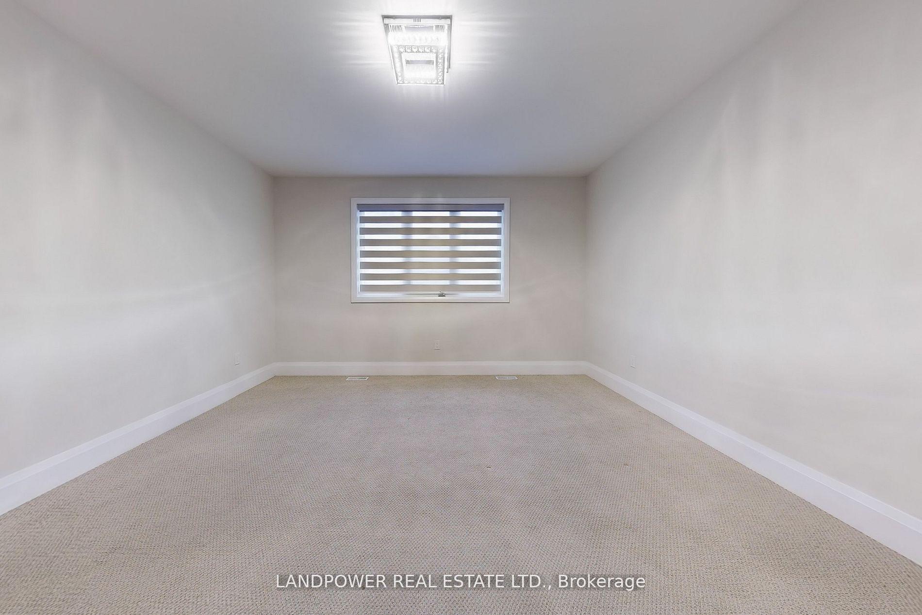 Photo 21 of 52 Klees Crescent, Aurora, Aurora Highlands — HOMEH