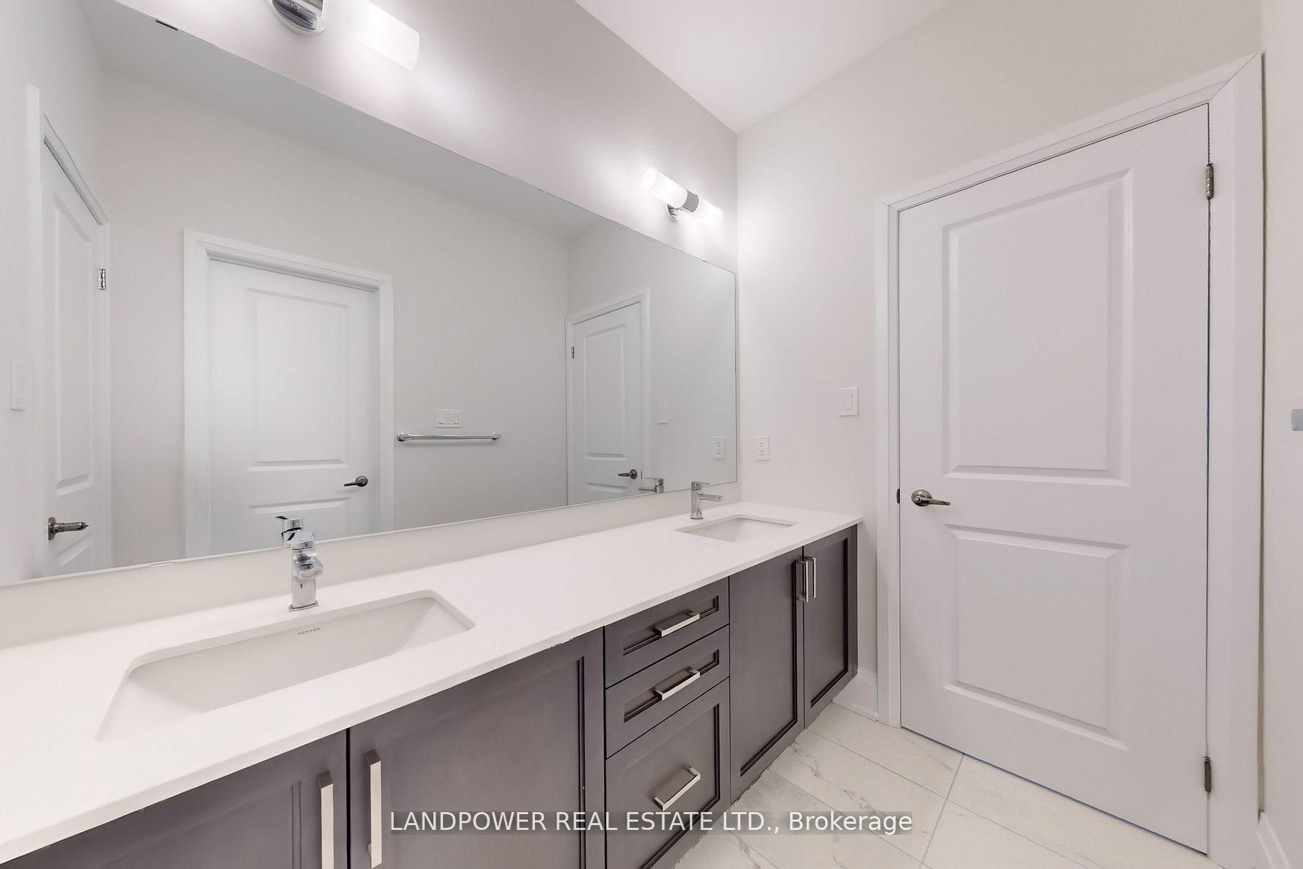 Photo 29 of 52 Klees Crescent, Aurora, Aurora Highlands — HOMEH