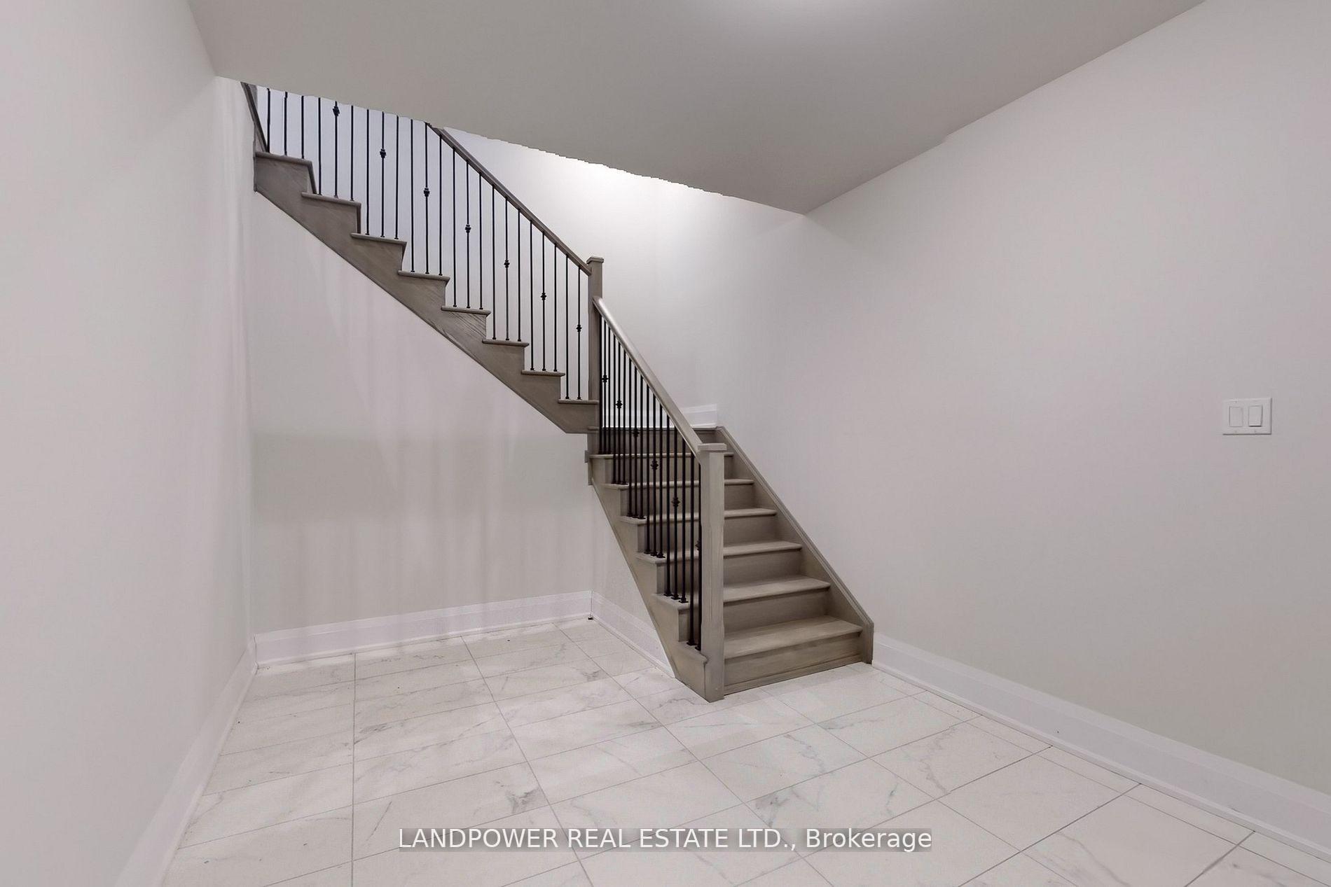 Photo 27 of 52 Klees Crescent, Aurora, Aurora Highlands — HOMEH