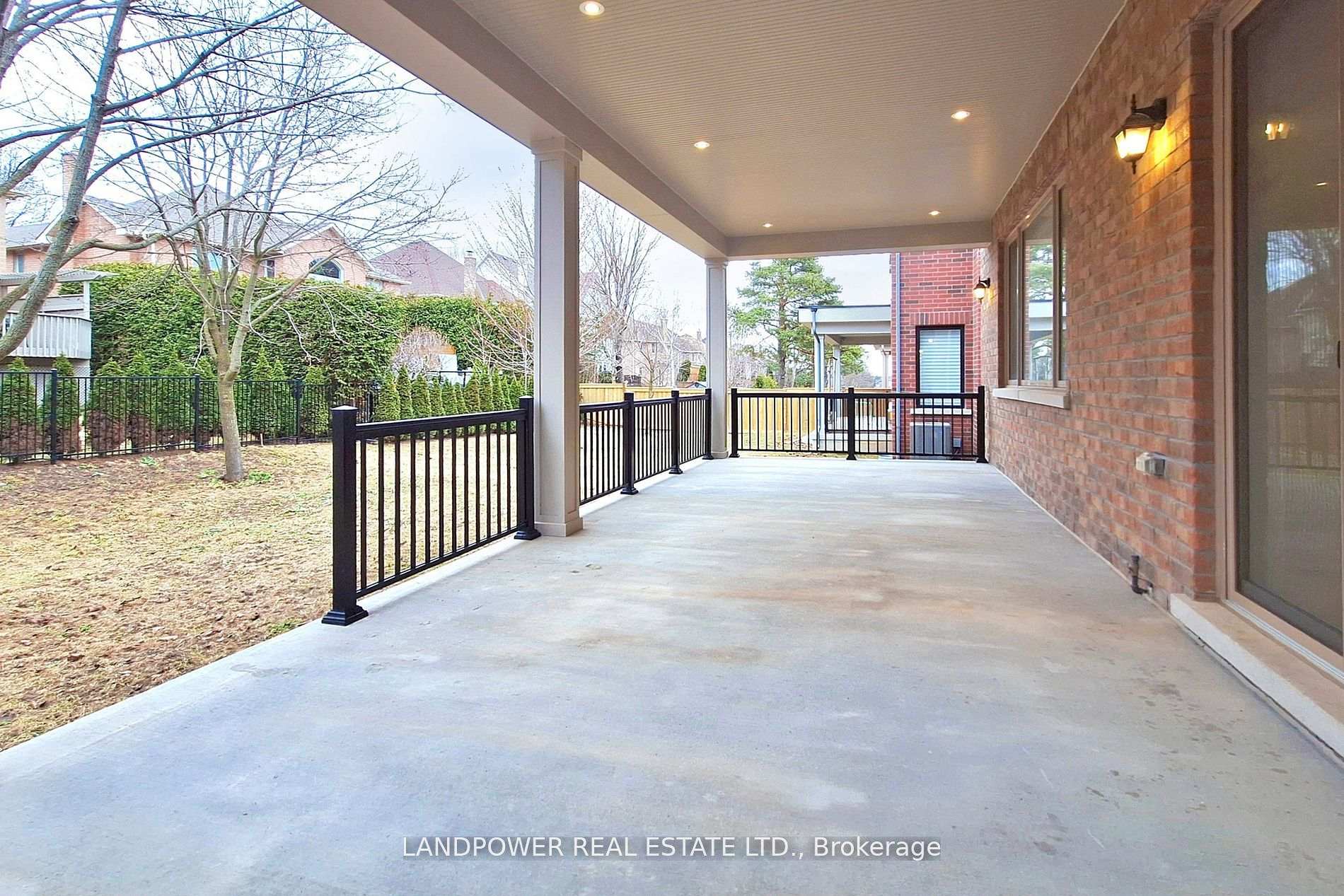 Photo 32 of 52 Klees Crescent, Aurora, Aurora Highlands — HOMEH