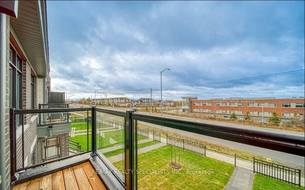 Photo 9 of 53 Sorbara Way, Whitby, Brooklin — HOMEH