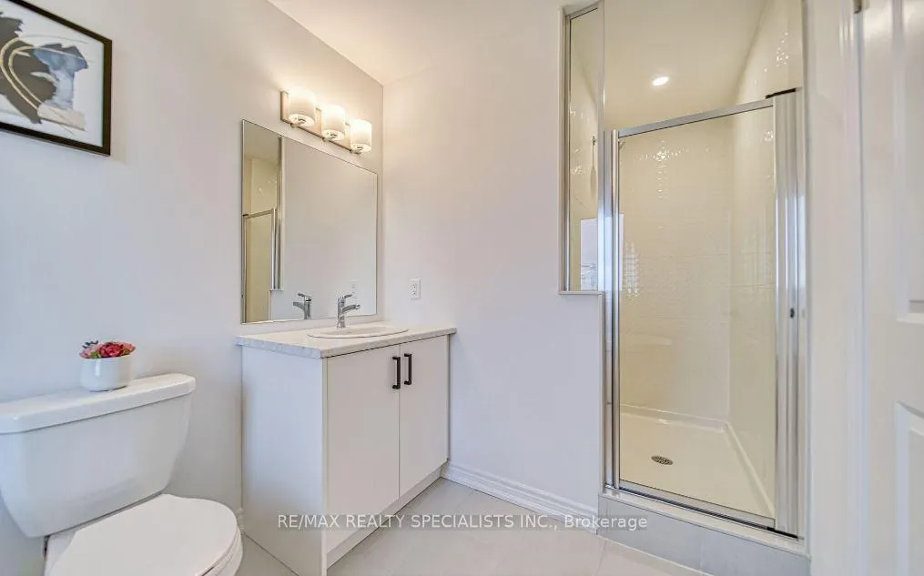 Photo 20 of 53 Sorbara Way, Whitby, Brooklin — HOMEH