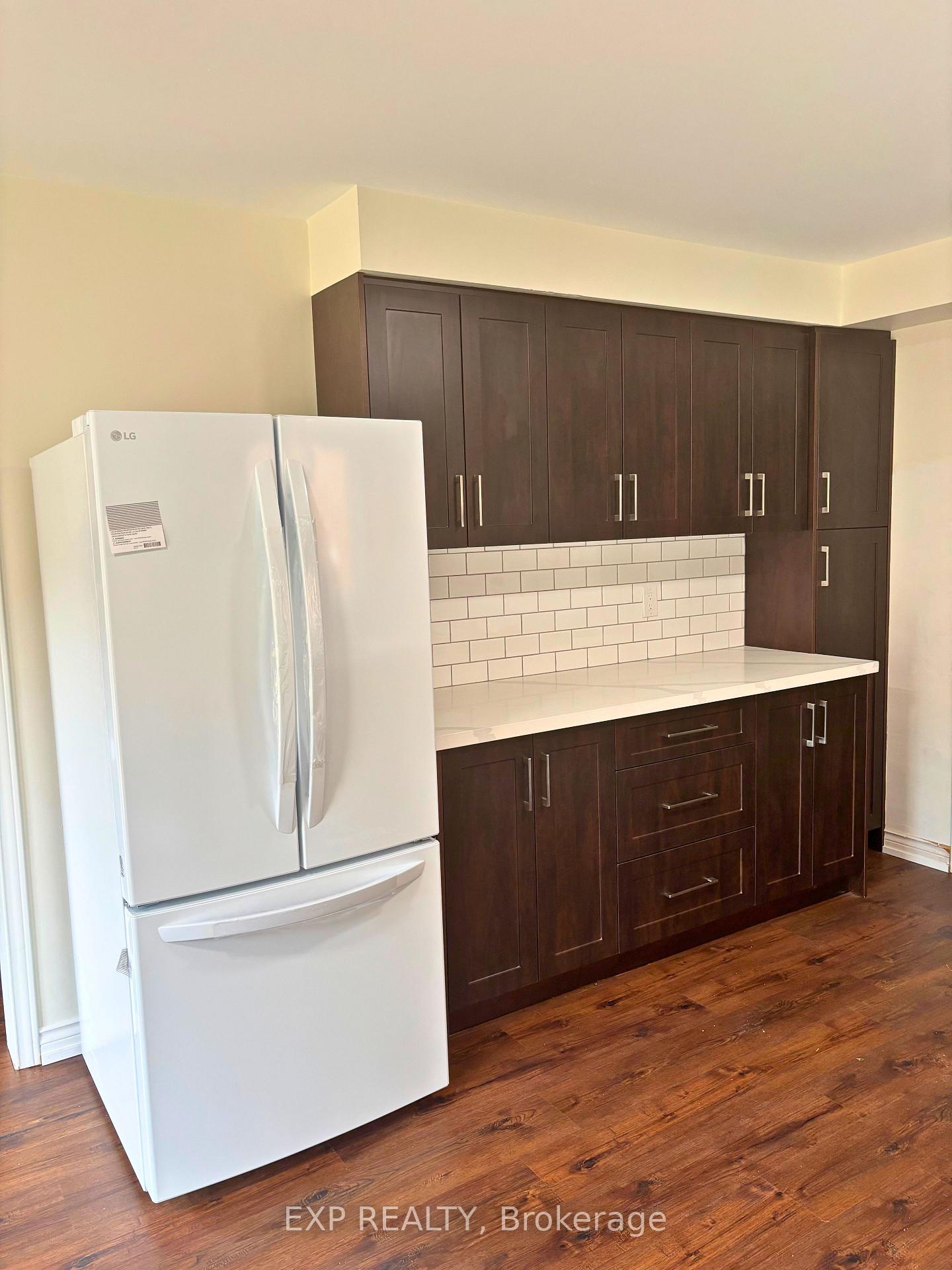 Photo 7 of 50 Jackman Crescent, Vaughan, West Woodbridge — HOMEH