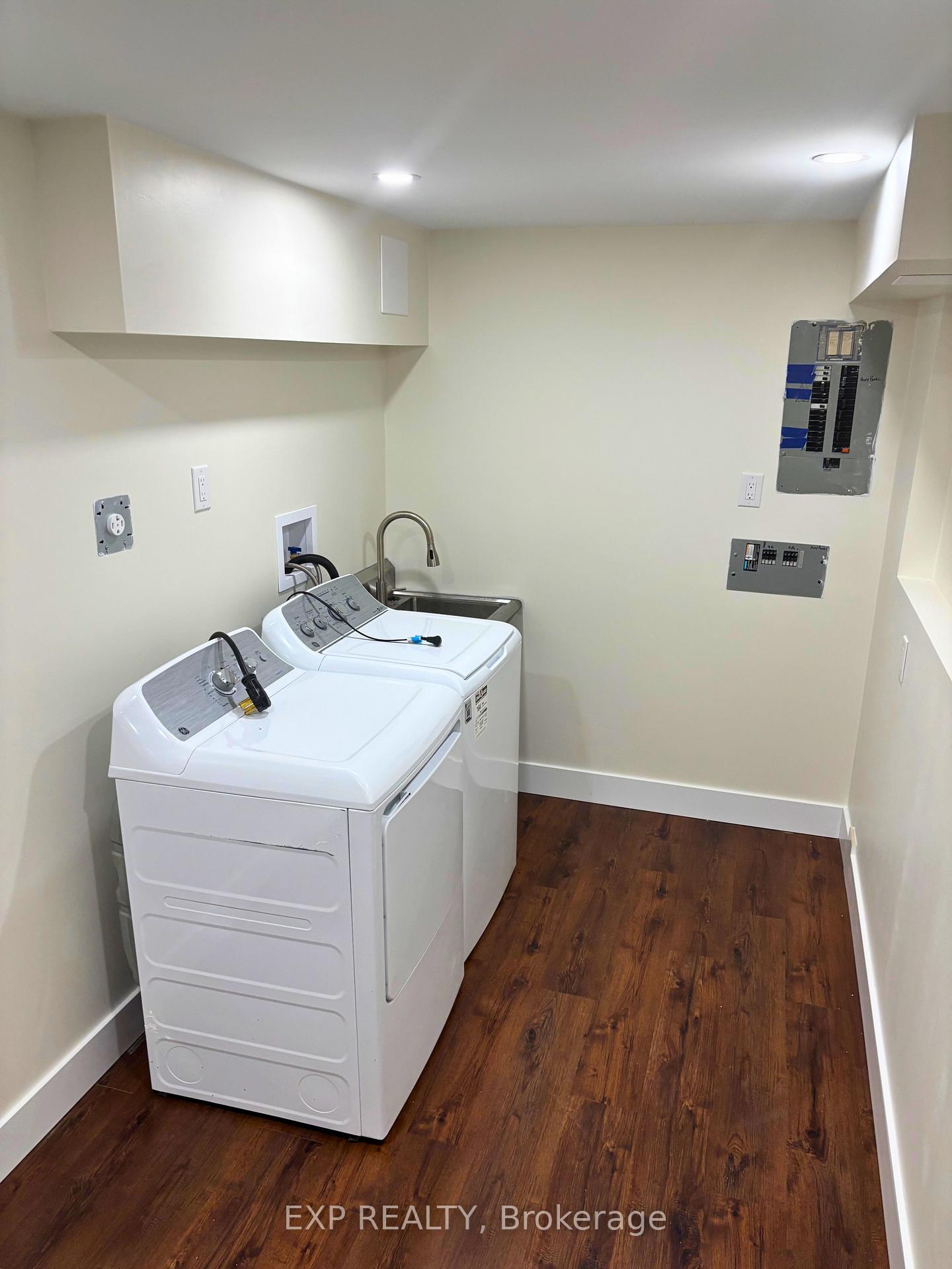 Photo 18 of 50 Jackman Crescent, Vaughan, West Woodbridge — HOMEH