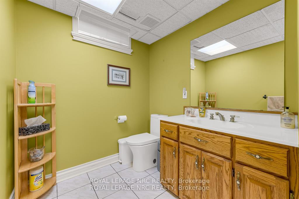 Photo 38 of 11 Stefanie Crescent, Welland, Prince Charles — HOMEH
