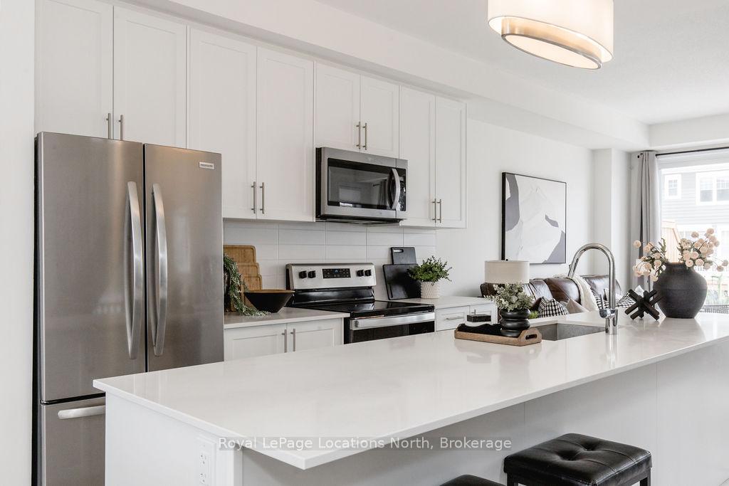 Photo 16 of 14 Abby Drive, Wasaga Beach — HOMEH