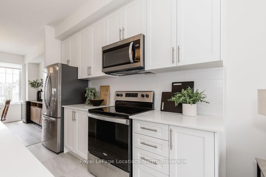 Photo 18 of 14 Abby Drive, Wasaga Beach — HOMEH
