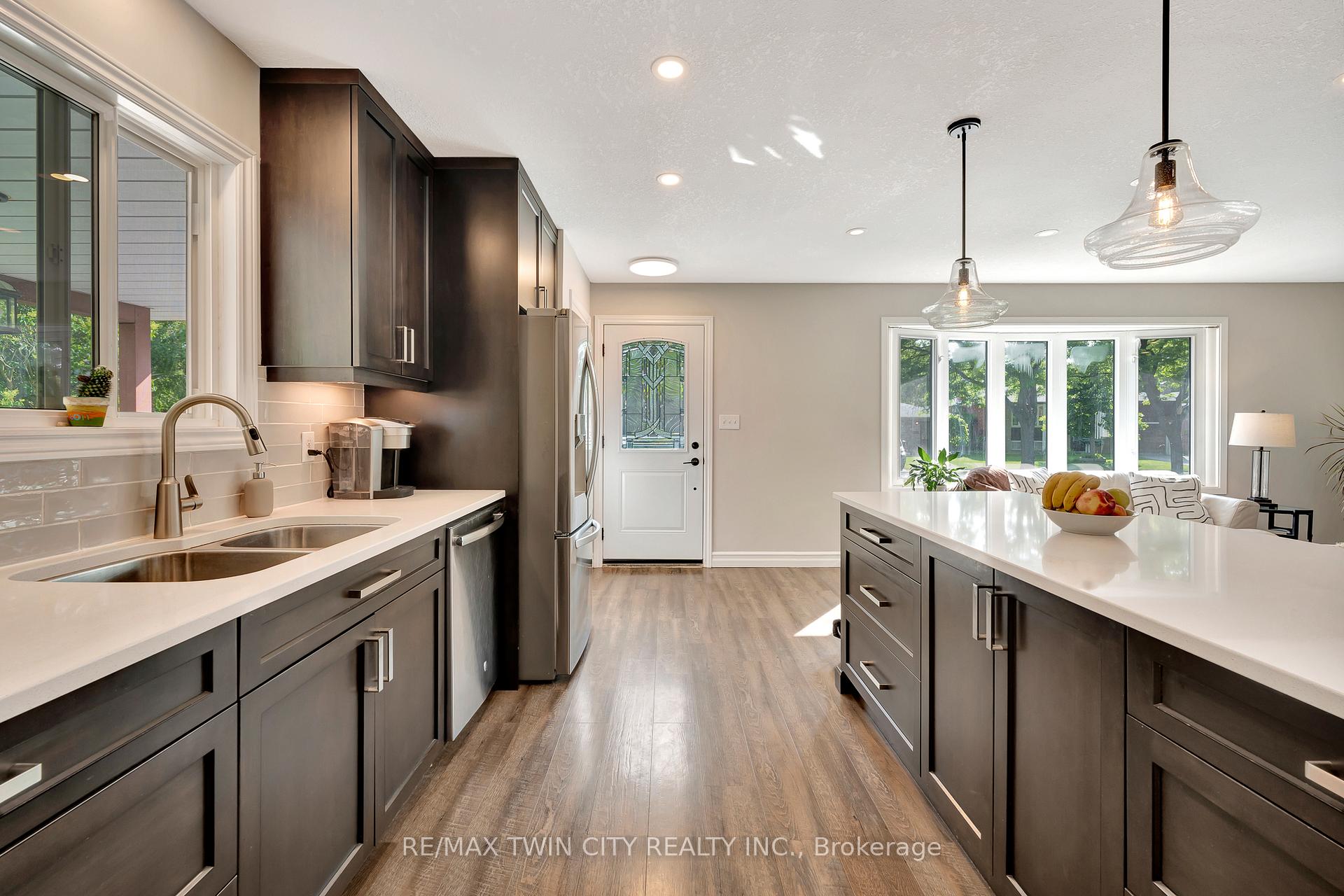 Photo 13 of 588 Highpoint Avenue, Waterloo — HOMEH