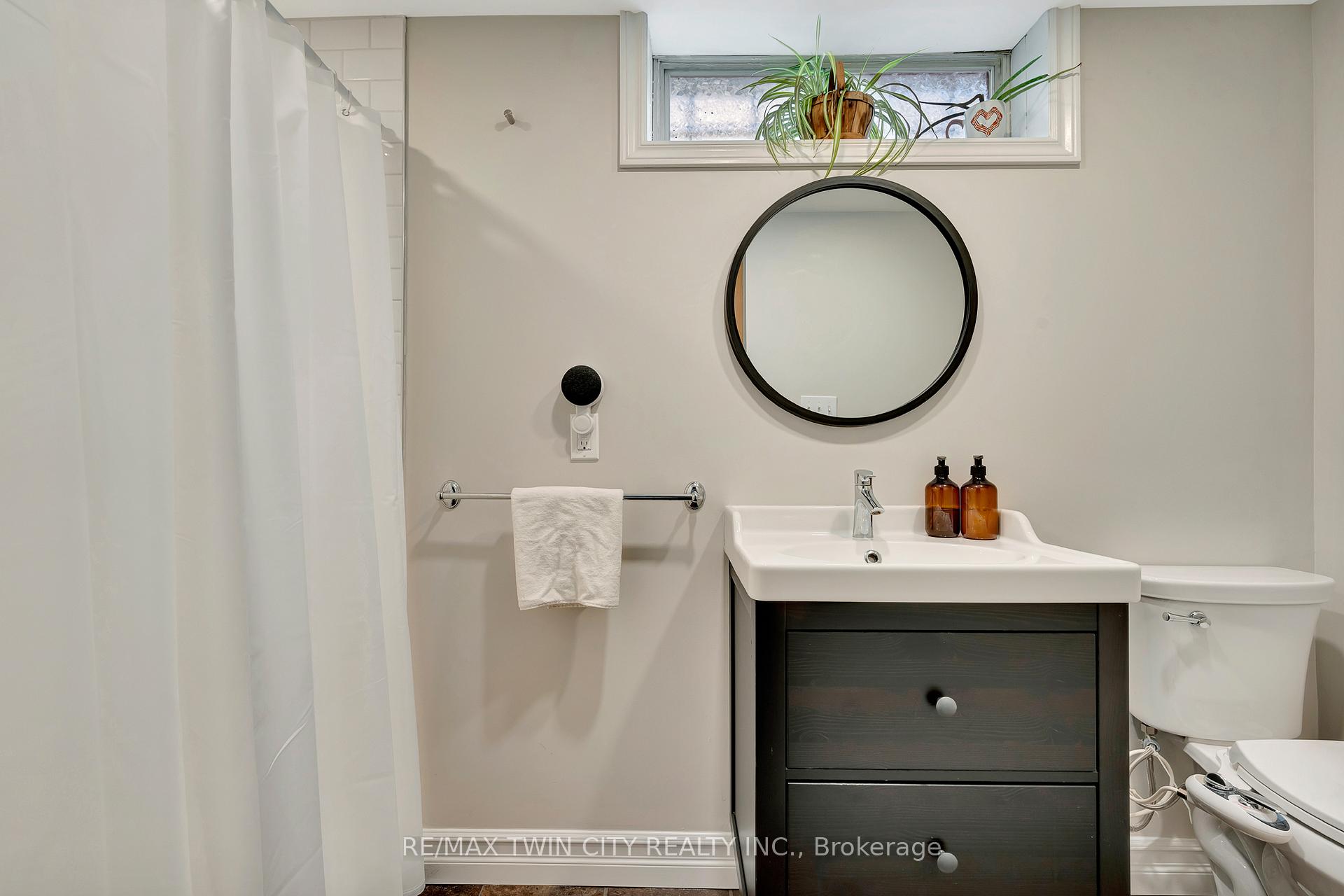 Photo 30 of 588 Highpoint Avenue, Waterloo — HOMEH