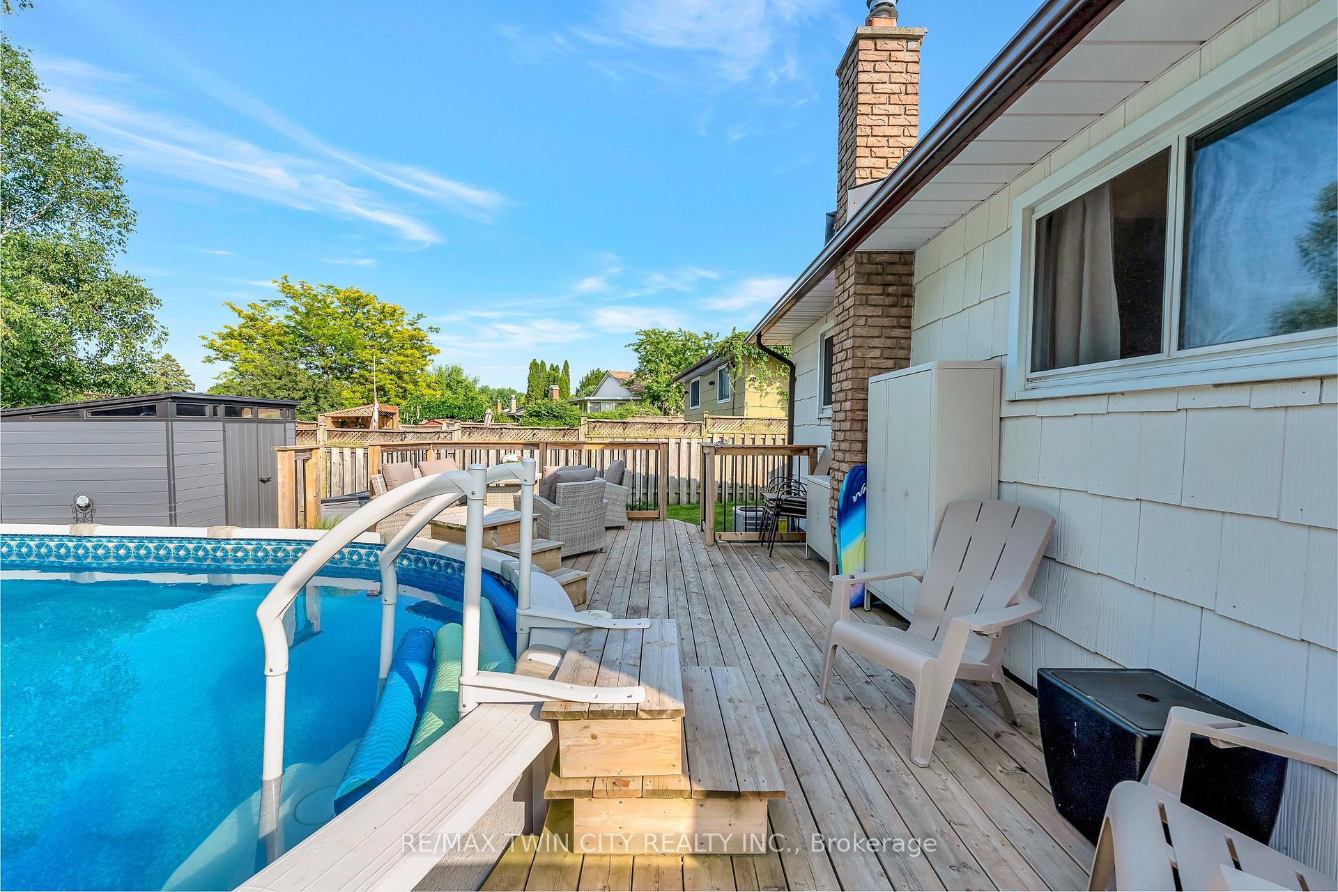 Photo 35 of 588 Highpoint Avenue, Waterloo — HOMEH